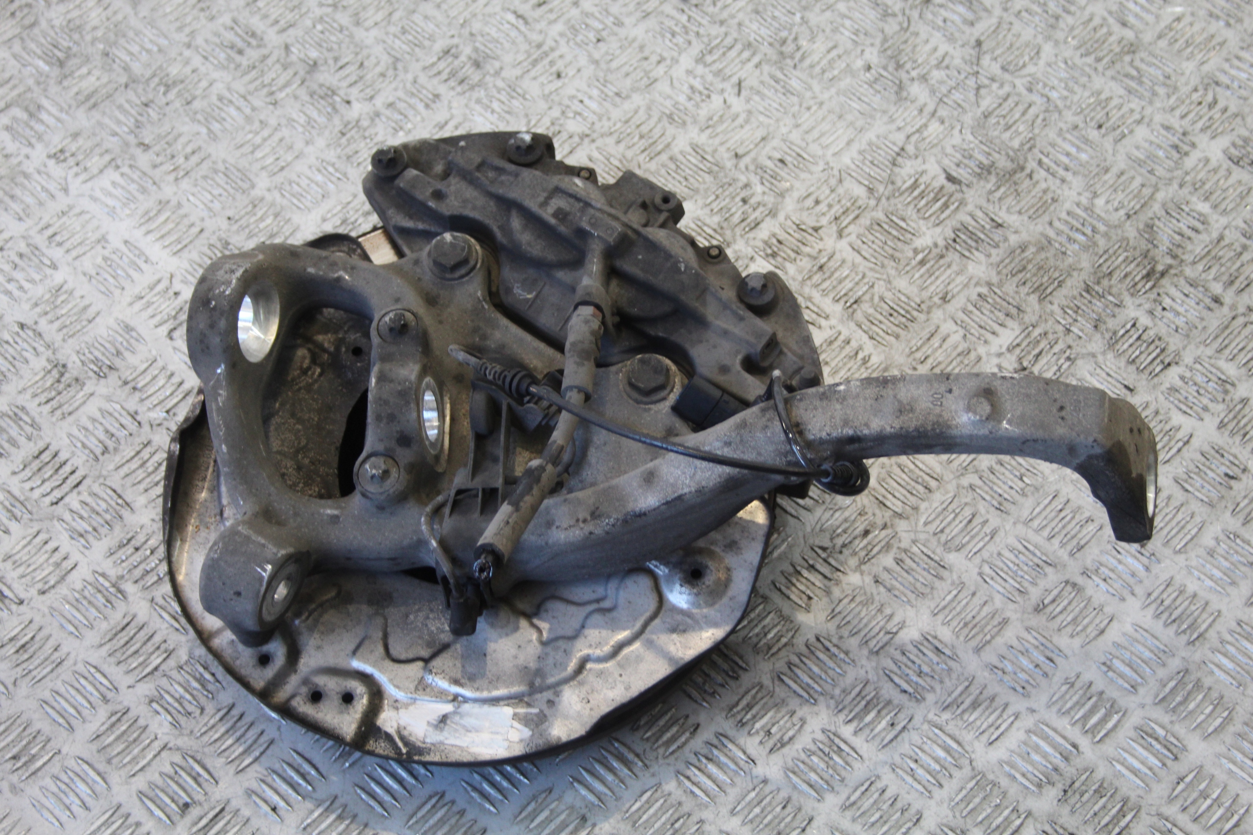 swing left front E-KLASA W213