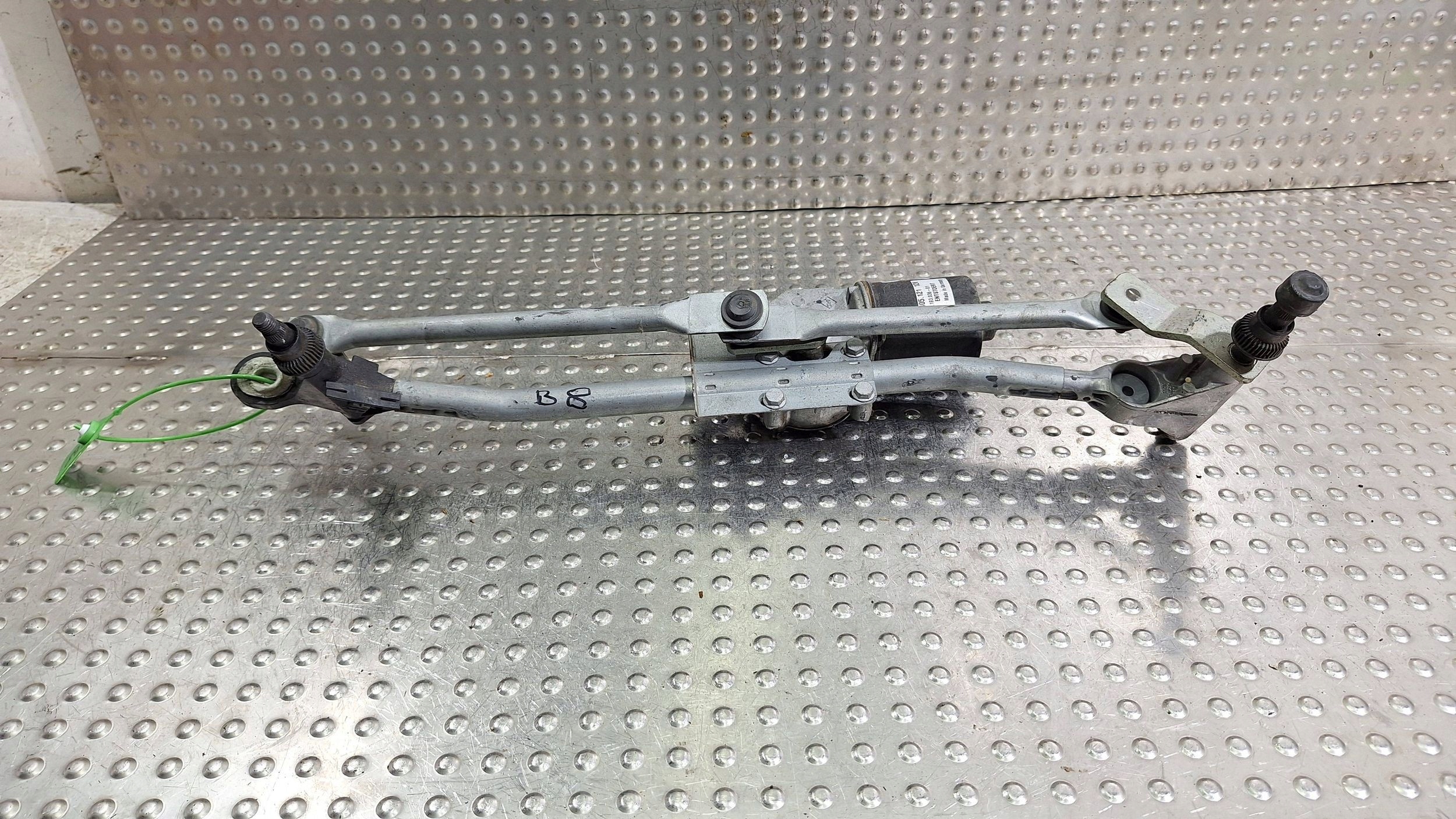 Gestänge Motor Wischer vorne 7193036 BMW 1 E81 LIFT E87 EUROPA