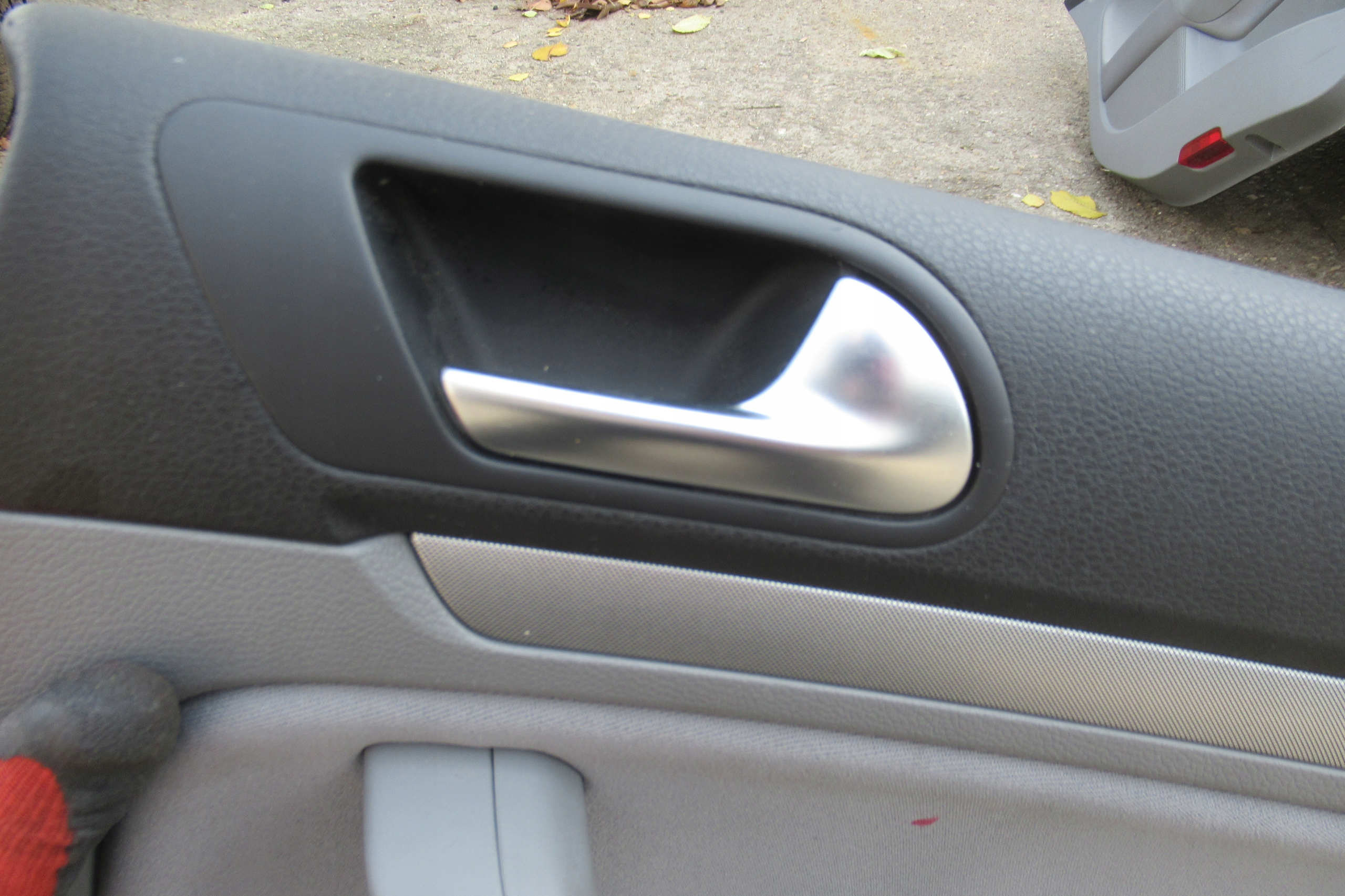 VW JETTA 07R upholstery side door right rear part