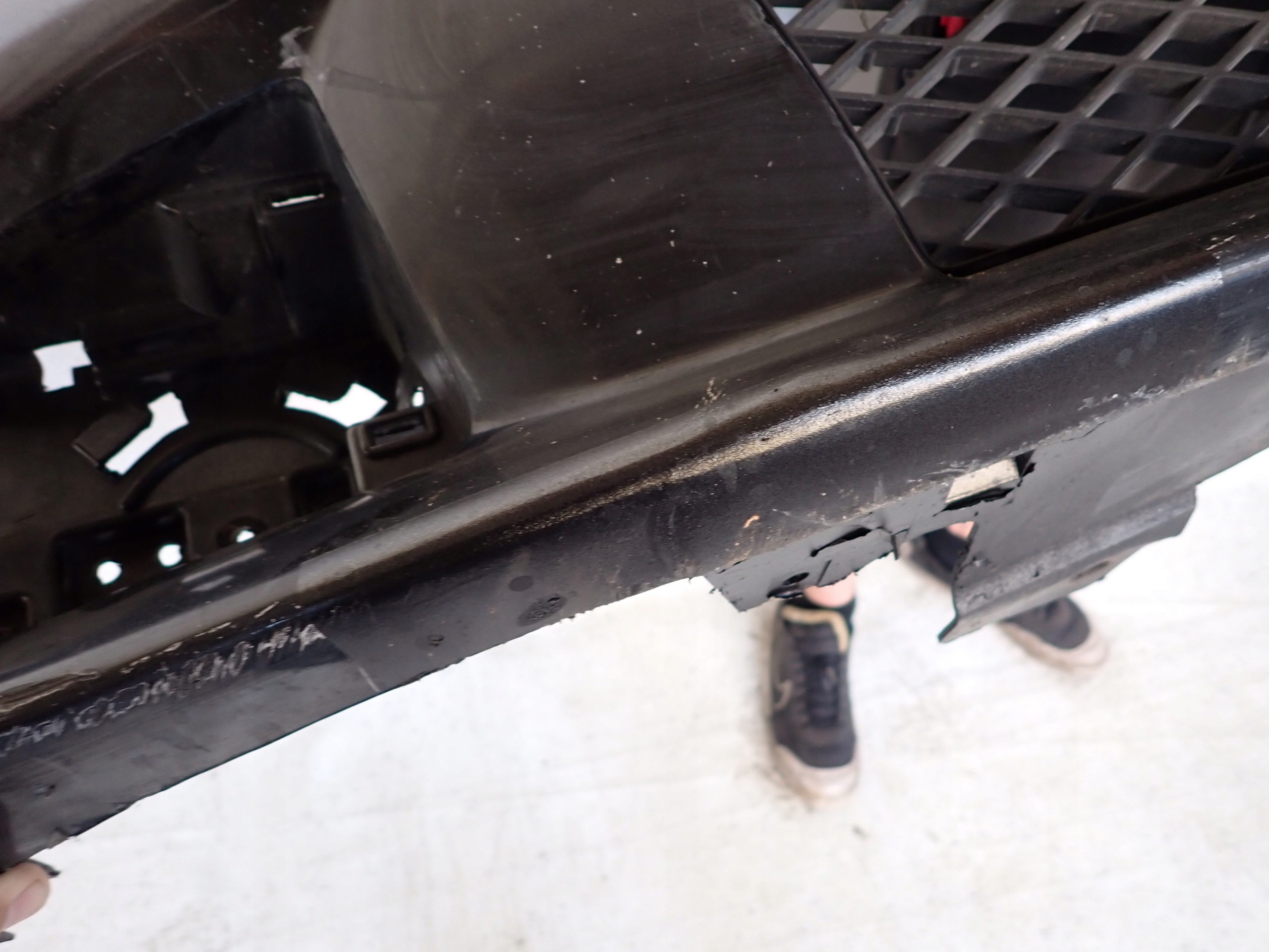 MAZDA PREMACY and 1 LIFT 01-05 bumper front front