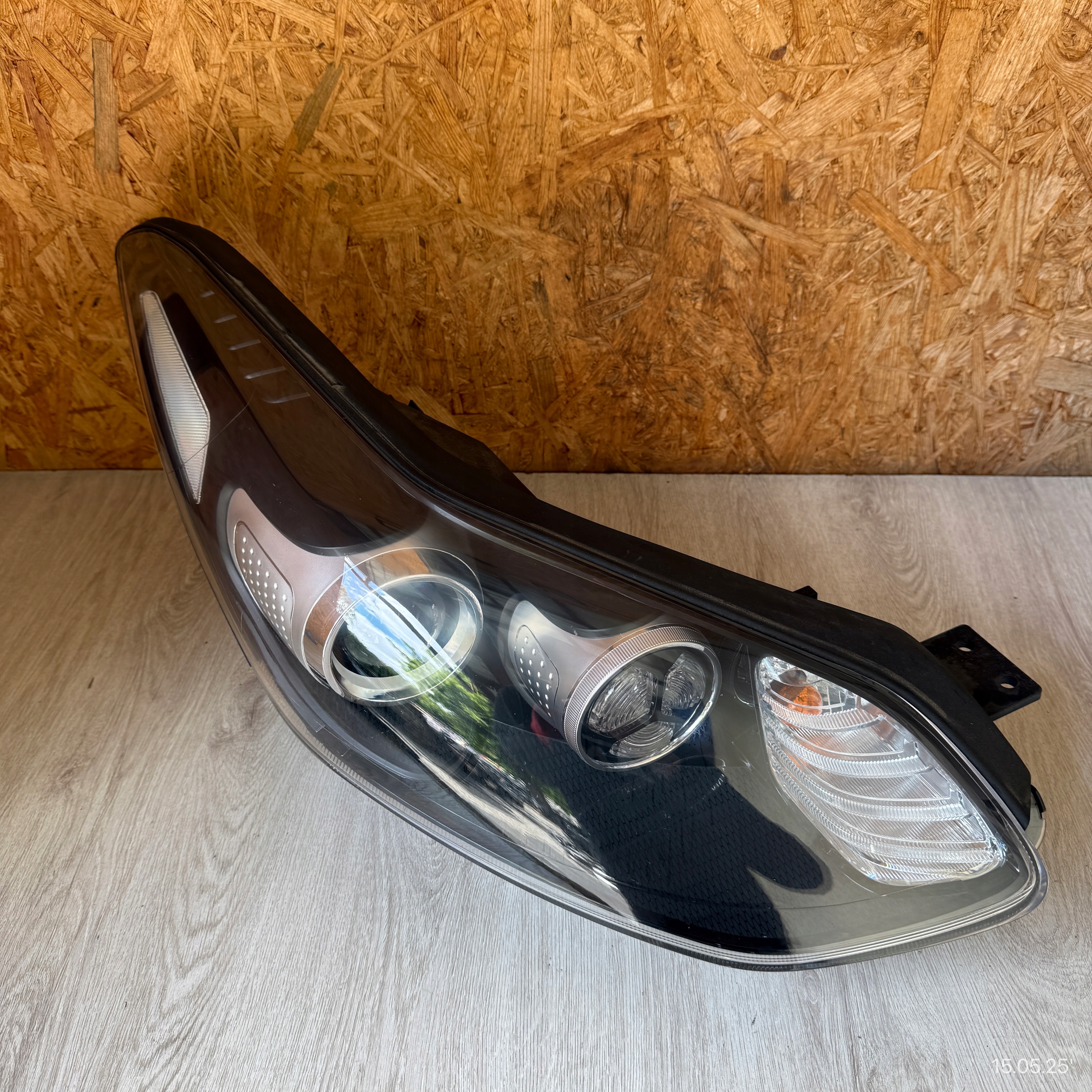light front right KIA SPORTAGE IV LED 92102-F1010