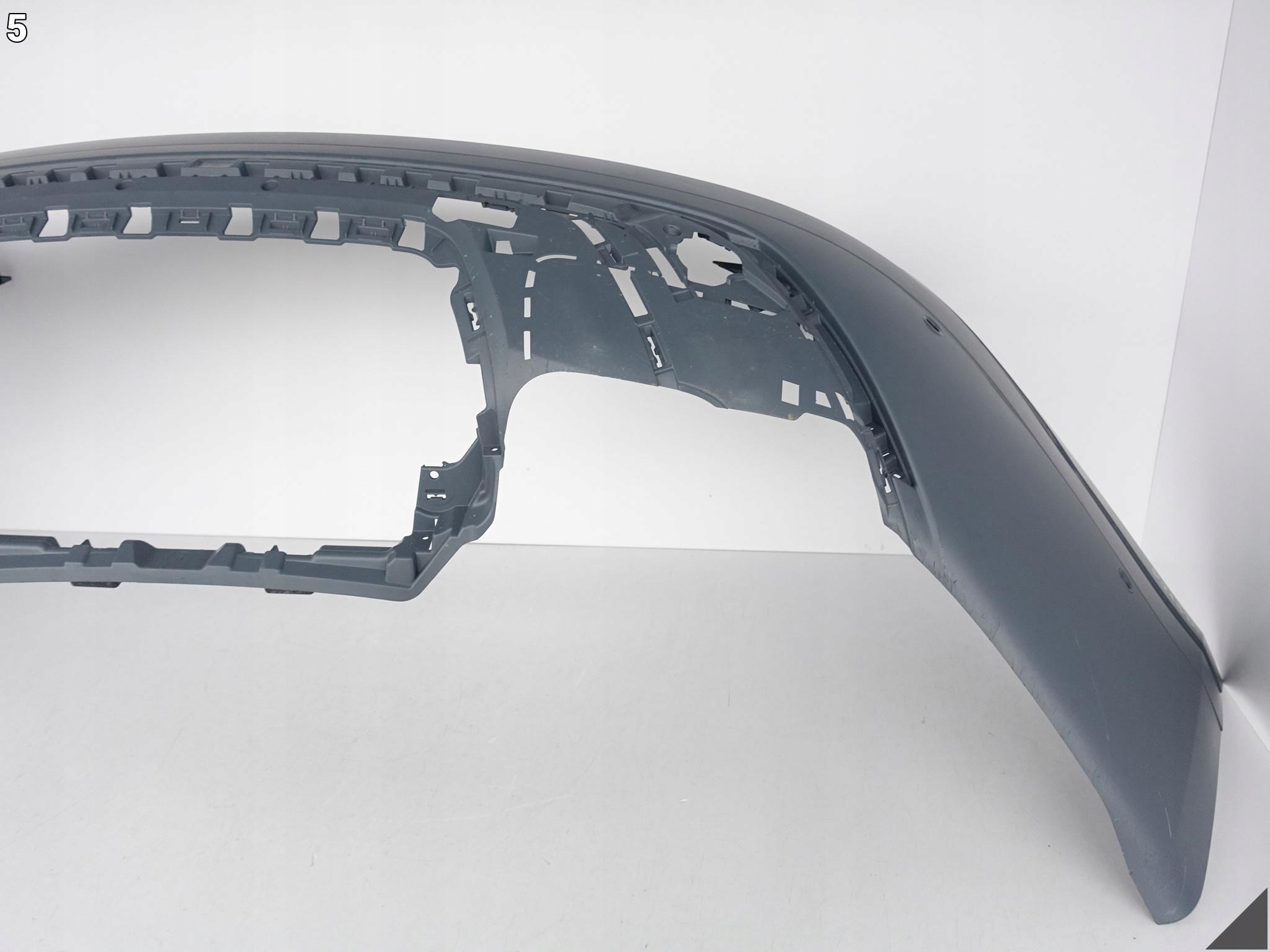 RANGE ROVER VELAR L560 R-DYNAMIC 17- branik BUMPER stražnji dio novi original PDC