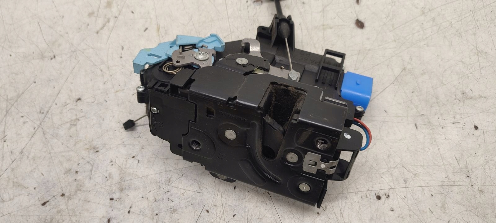 lock door front front left Skoda Octavia II LIFT 1,9 TDI