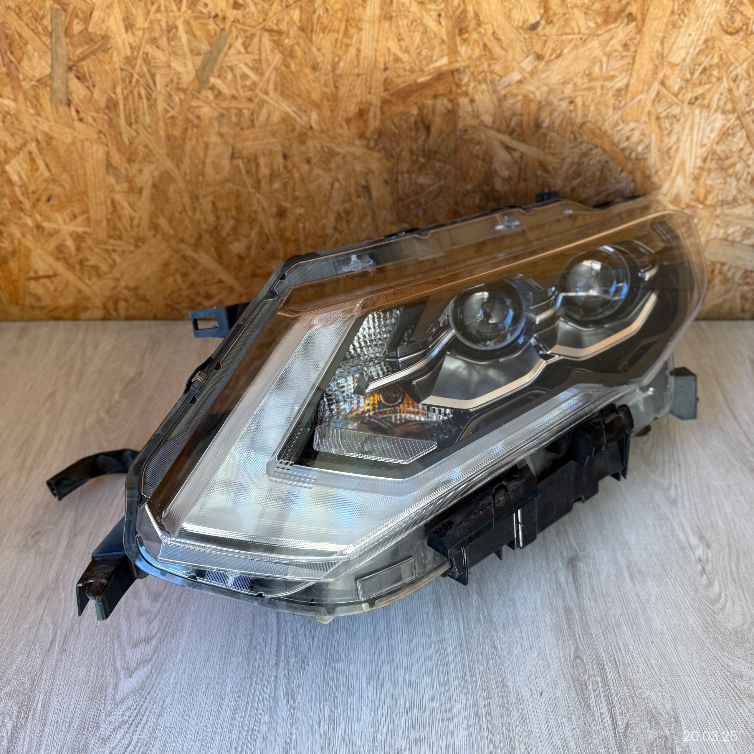 light front left NISSAN X-TRAIL T32 LIFT FULL LED 2020 ROK