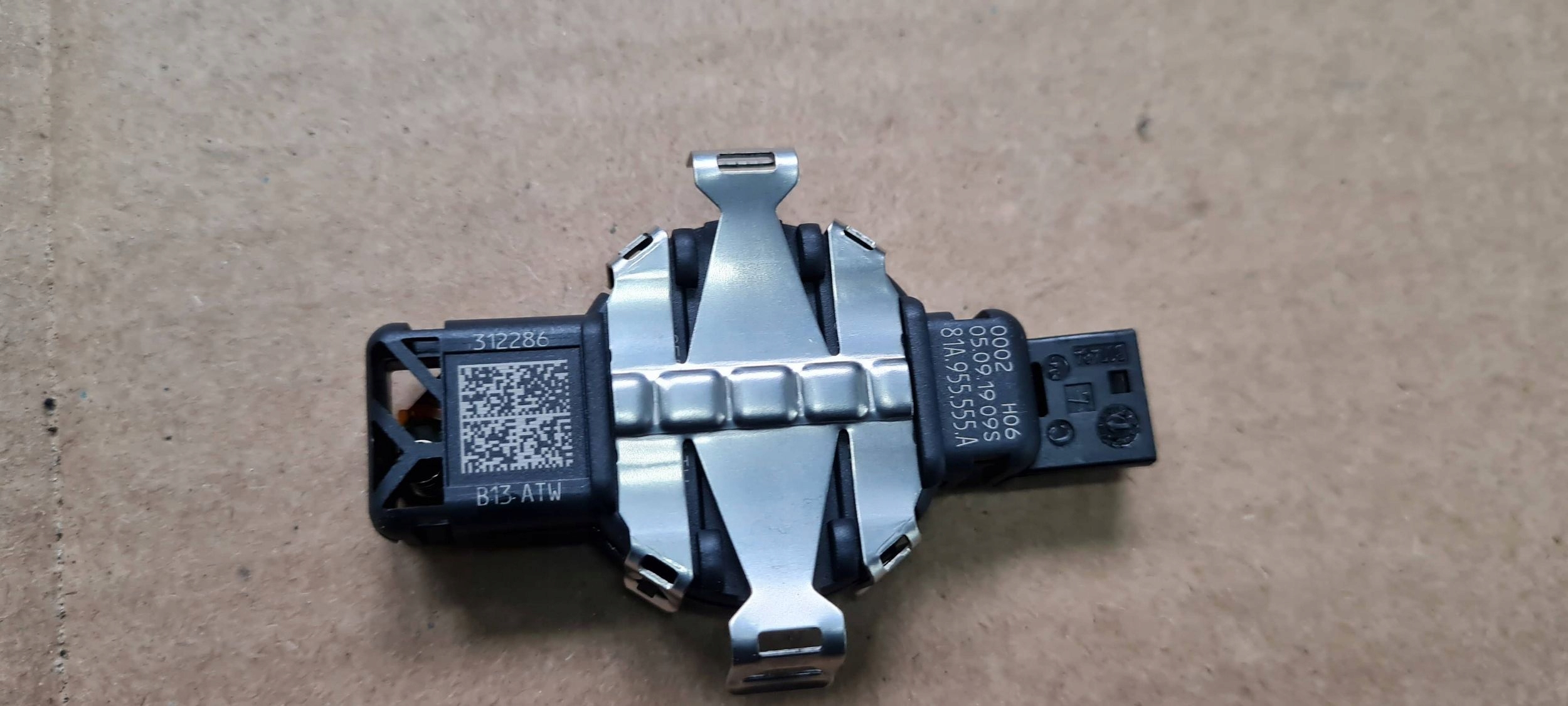 Q5 80A SQ5 sensor SENSOR rain 81A955555A Q3 83A A4 B9 8W A5 Q7