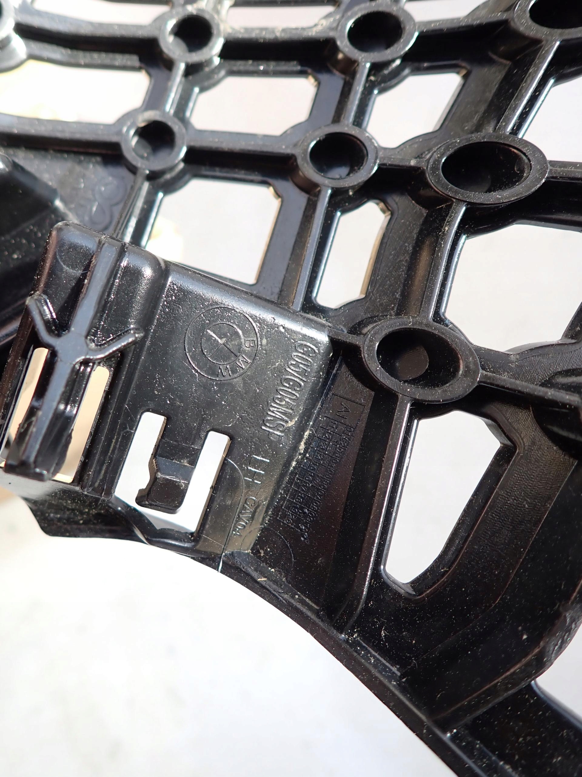 BMW X5 G05 bumper bracket left front - 51117421849