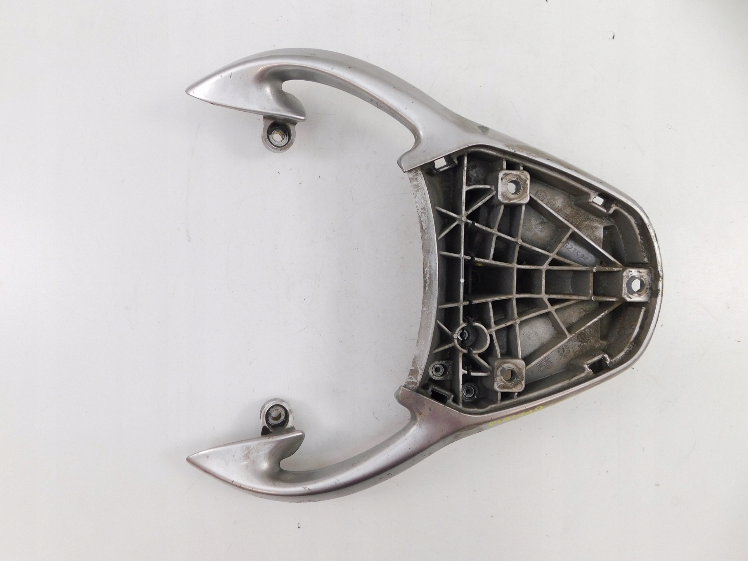 PIAGGIO Beverly пассажирская ручка задняя ручка M1