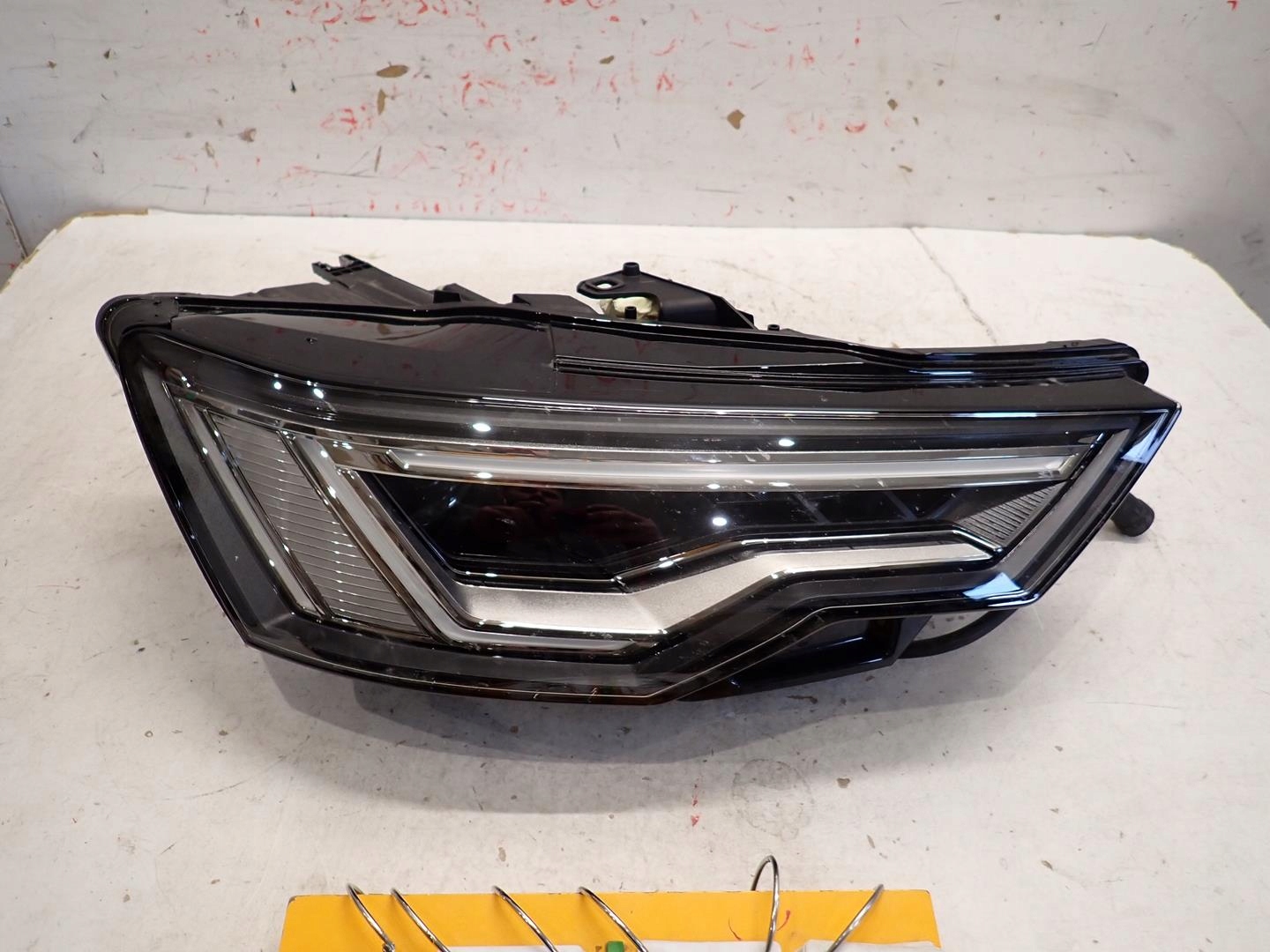 light front right AUDI A6 C8 2018- FULL LED 4K0941040E