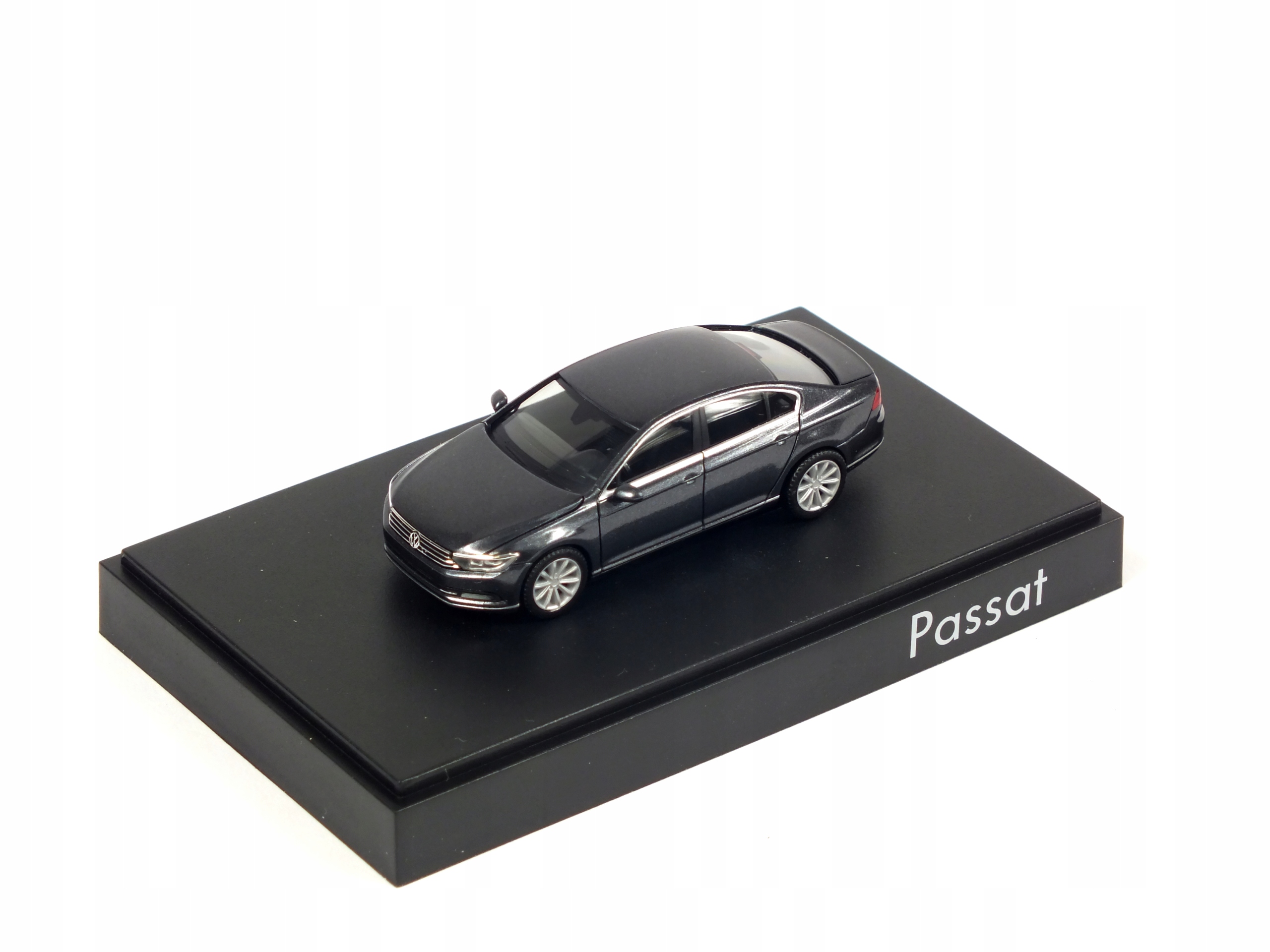 

Model Samochodu Vw Passat B8 1:87 Aso