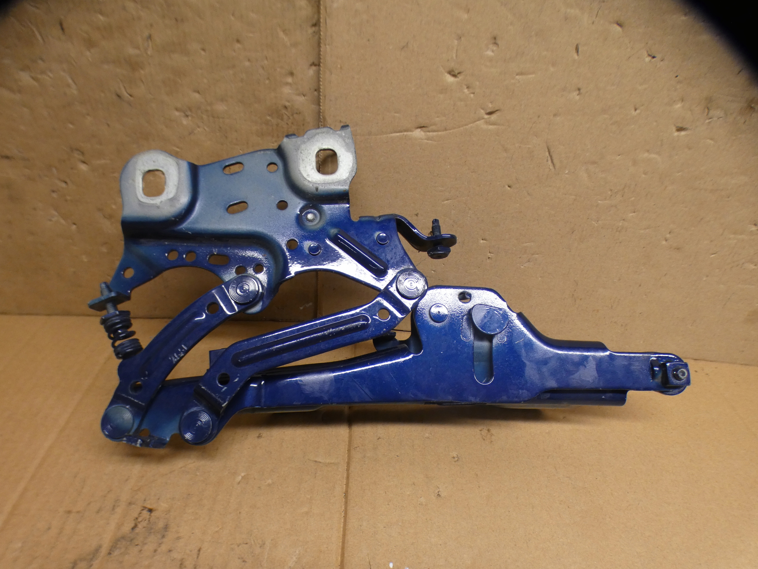 Mini One - Cooper F56 F55 2016 hinge bonnets right