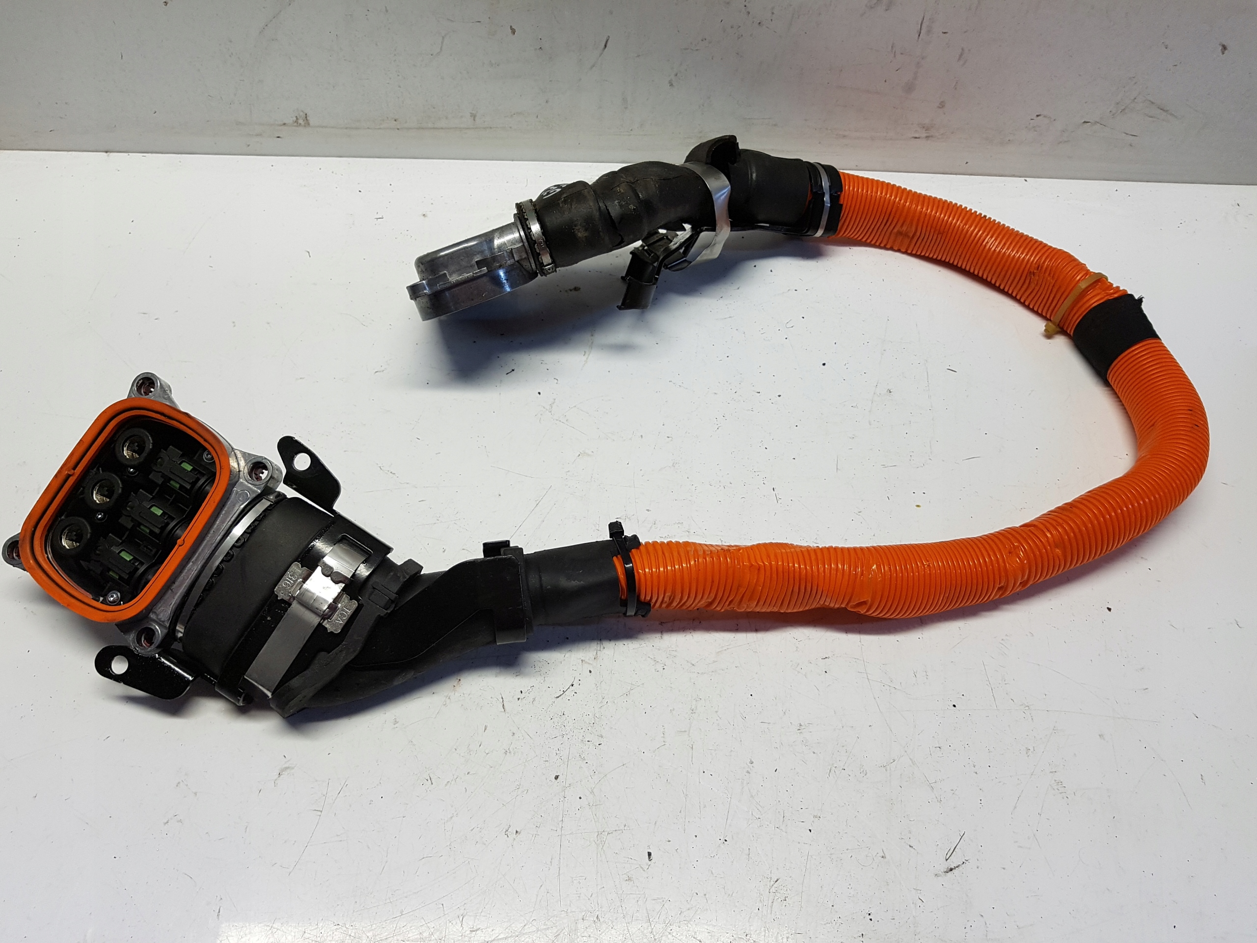 BMW G20 330e PRZEWOD KABLE LADOWANIA 929235 Part number 929235