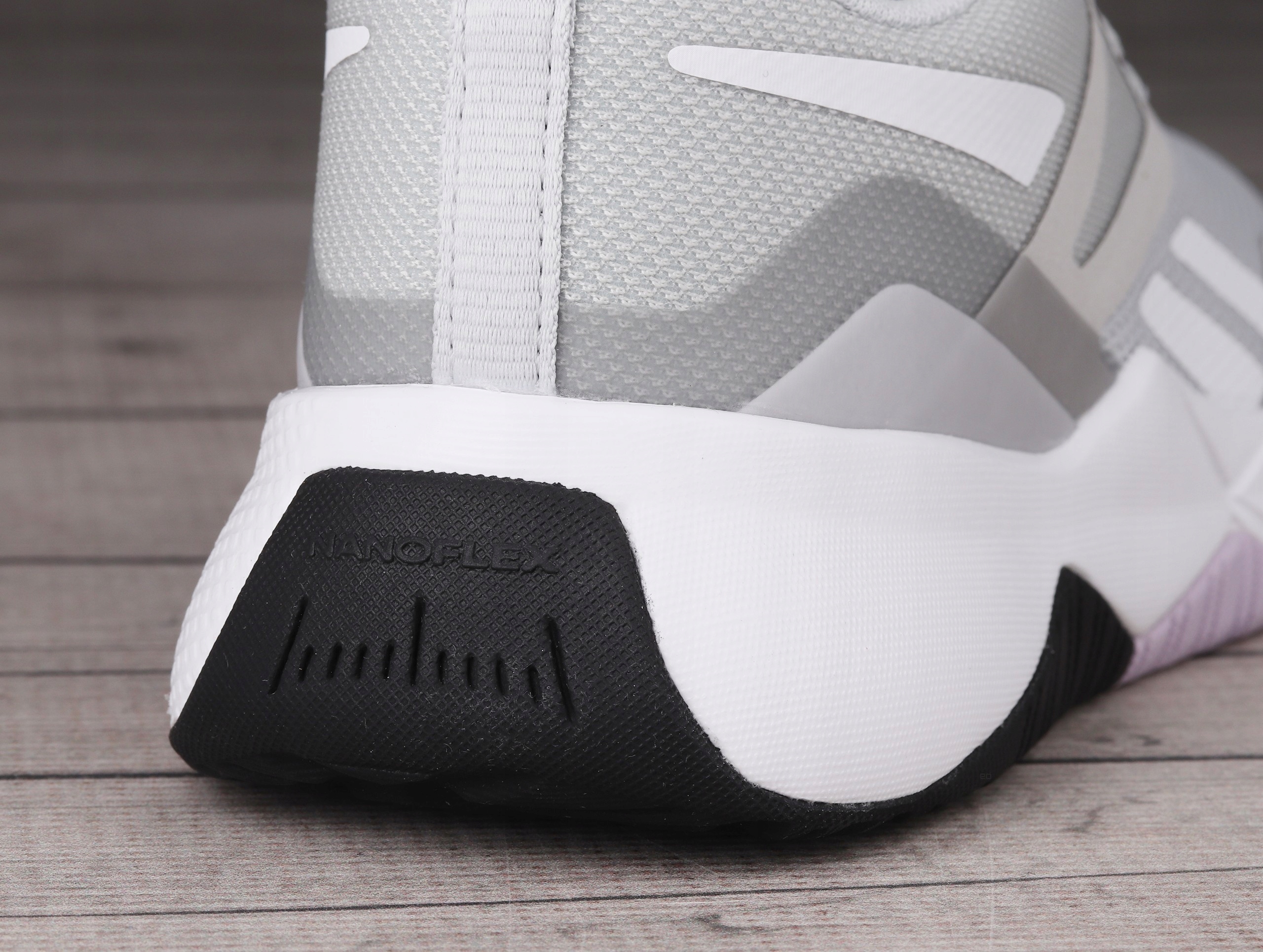 Buty sportowe Reebok NFX TRAINER HP9244 Rozmiar 37