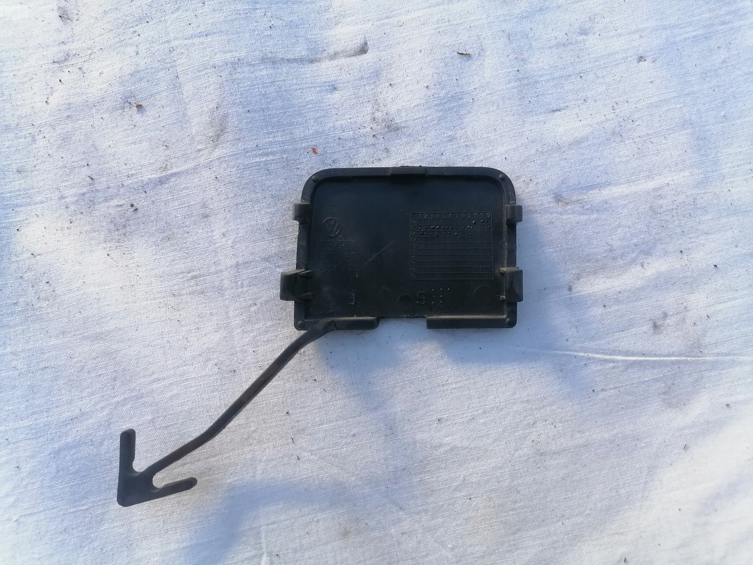 Abschleppöse heck VW PASSAT B6 Sedan 3C5807441