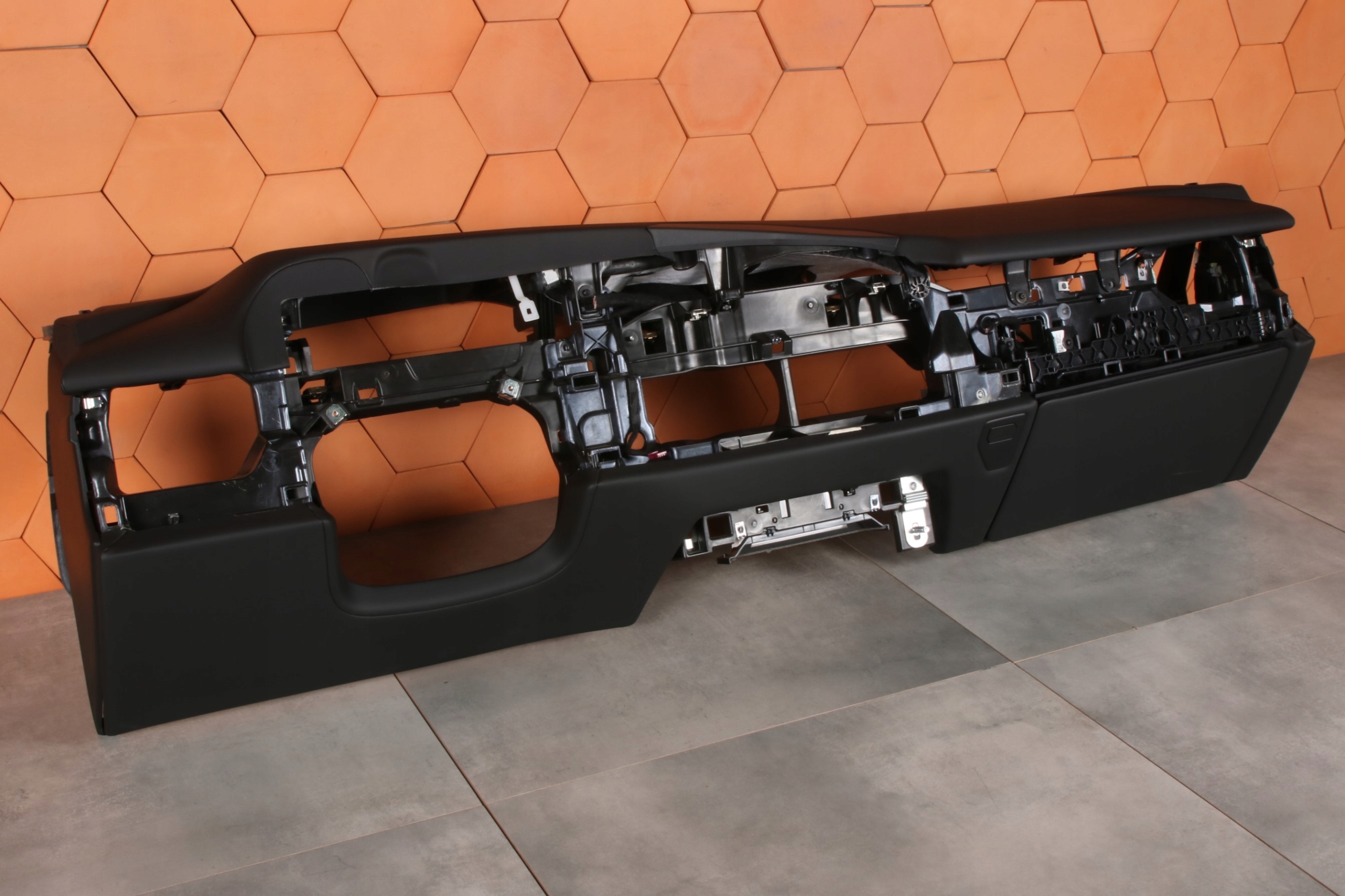 BMW G60 G61 M5 originál dashboard instrument panel console VEGANZA black HEAD UP
