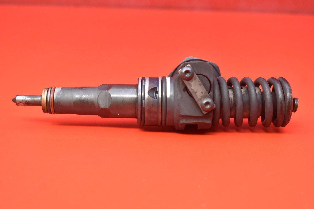 Einspritzdüse Einspritzdüse 038130073AS 0414720224 VW GOLF 5 V 2.0 SDI 75 KM 03-09