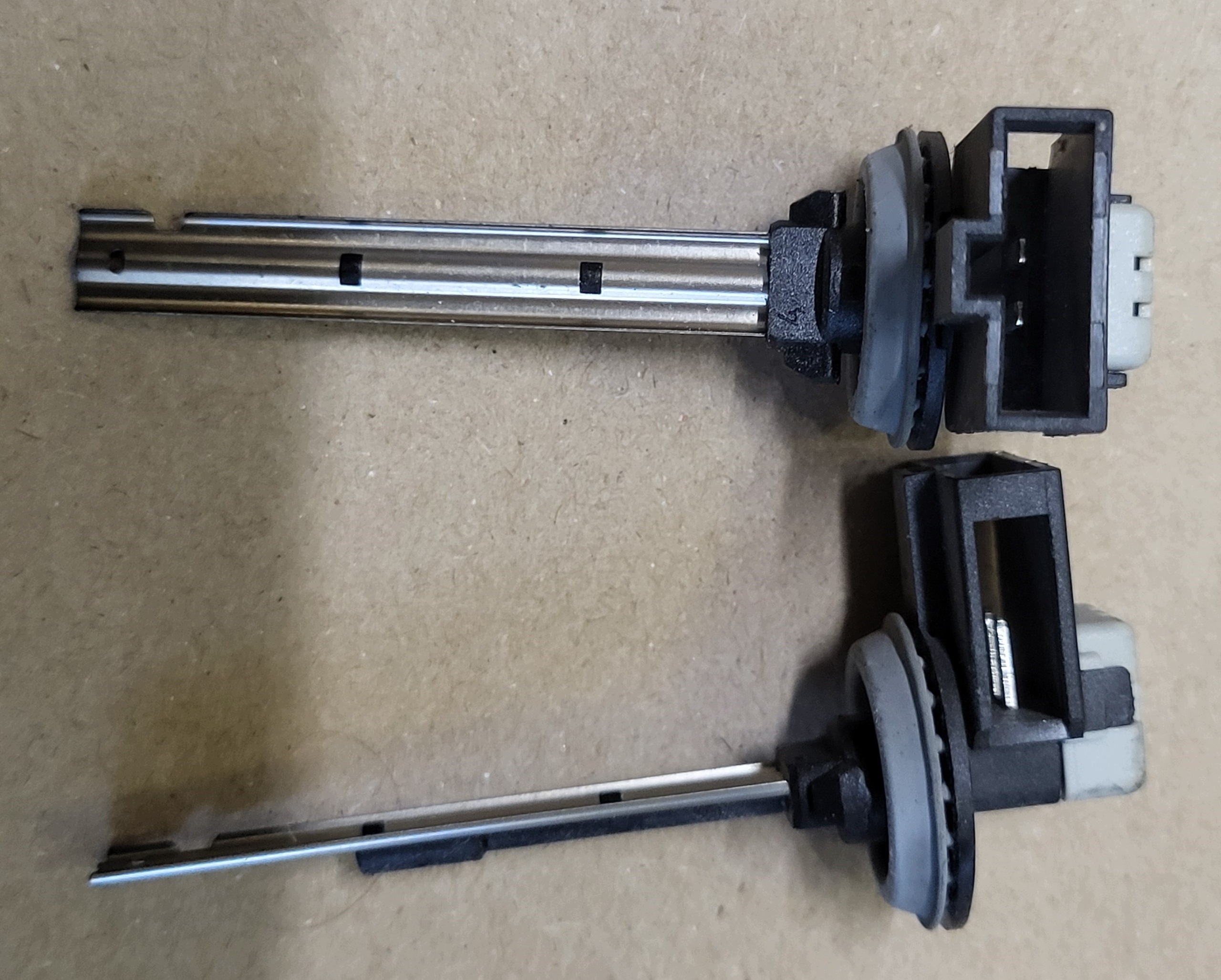 Sensor TEMPERATURY WEWNETRZNEJ AUDI A4 B6 B7 8E0820539B N17593215 OE