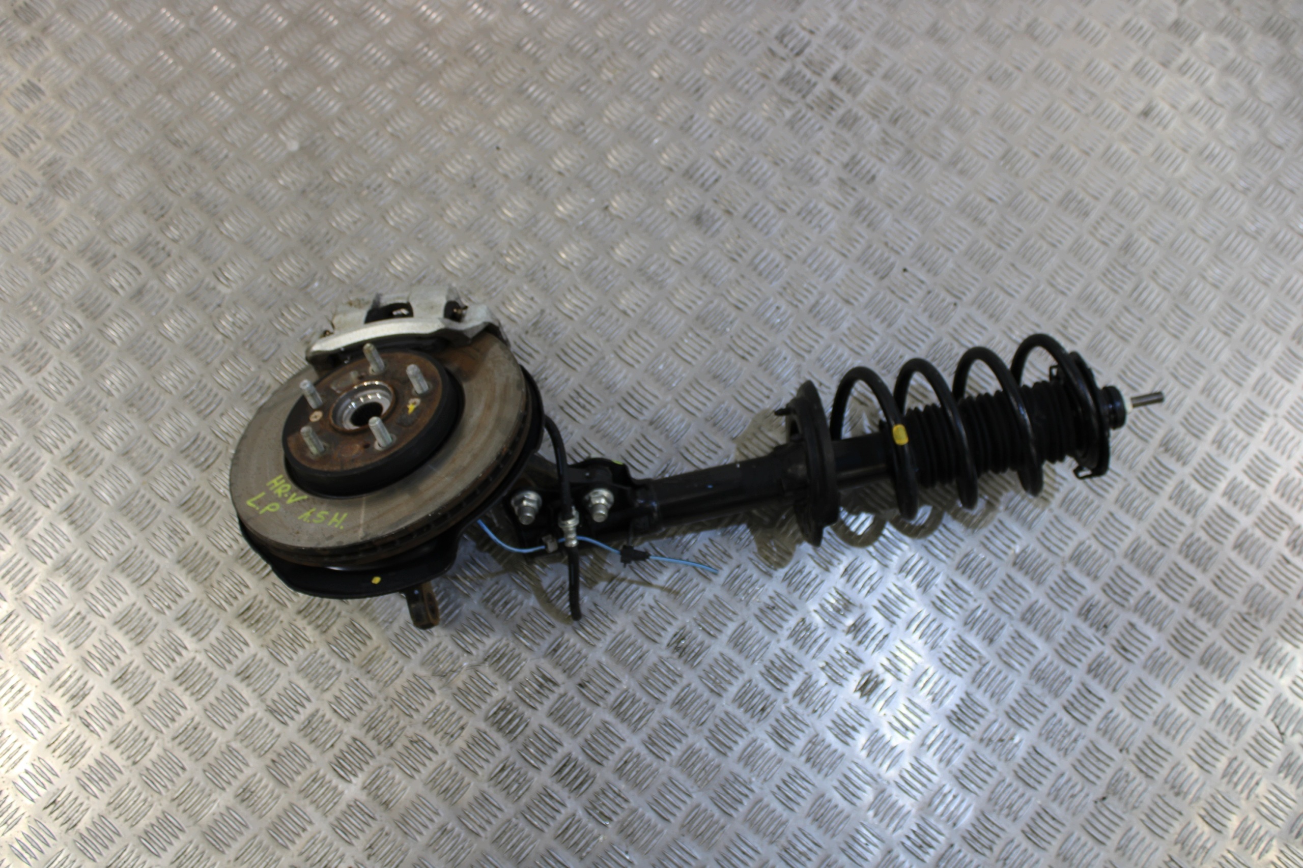 swing McPherson shock absorber right front HONDA HRV H-RV III 3 2021
