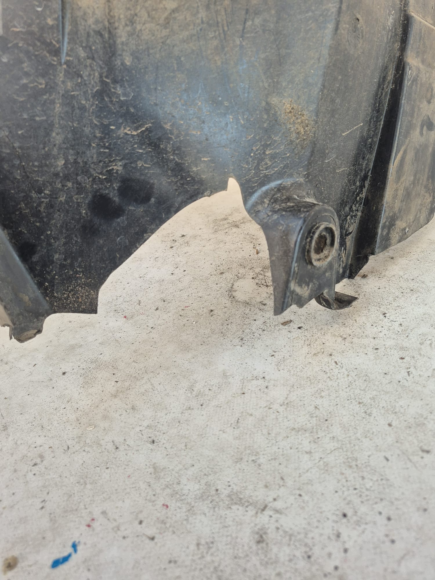 DACIA DUSTER II 2 17-24 mudguard front front right 638407860R