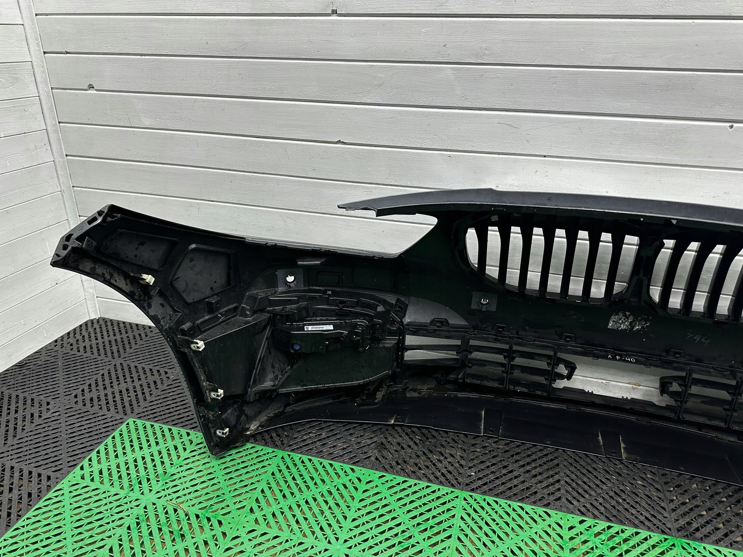 front bumper front BMW 1 F40 lift