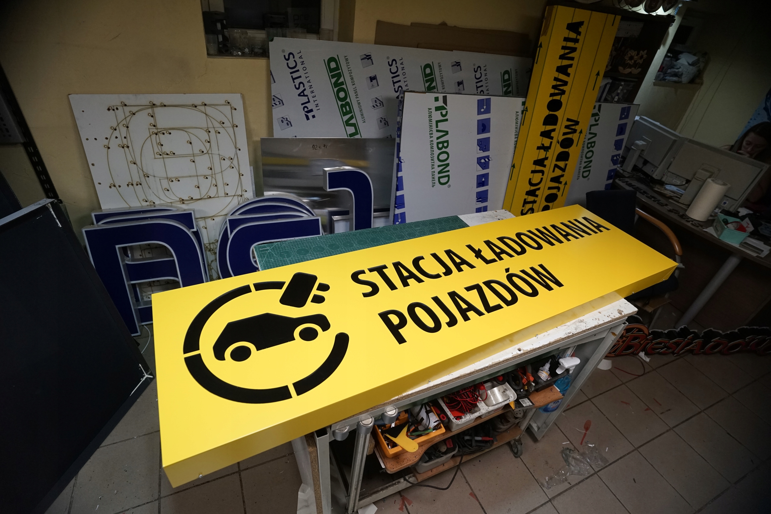 Reklama zewnętrzna Kaseton DIBOND