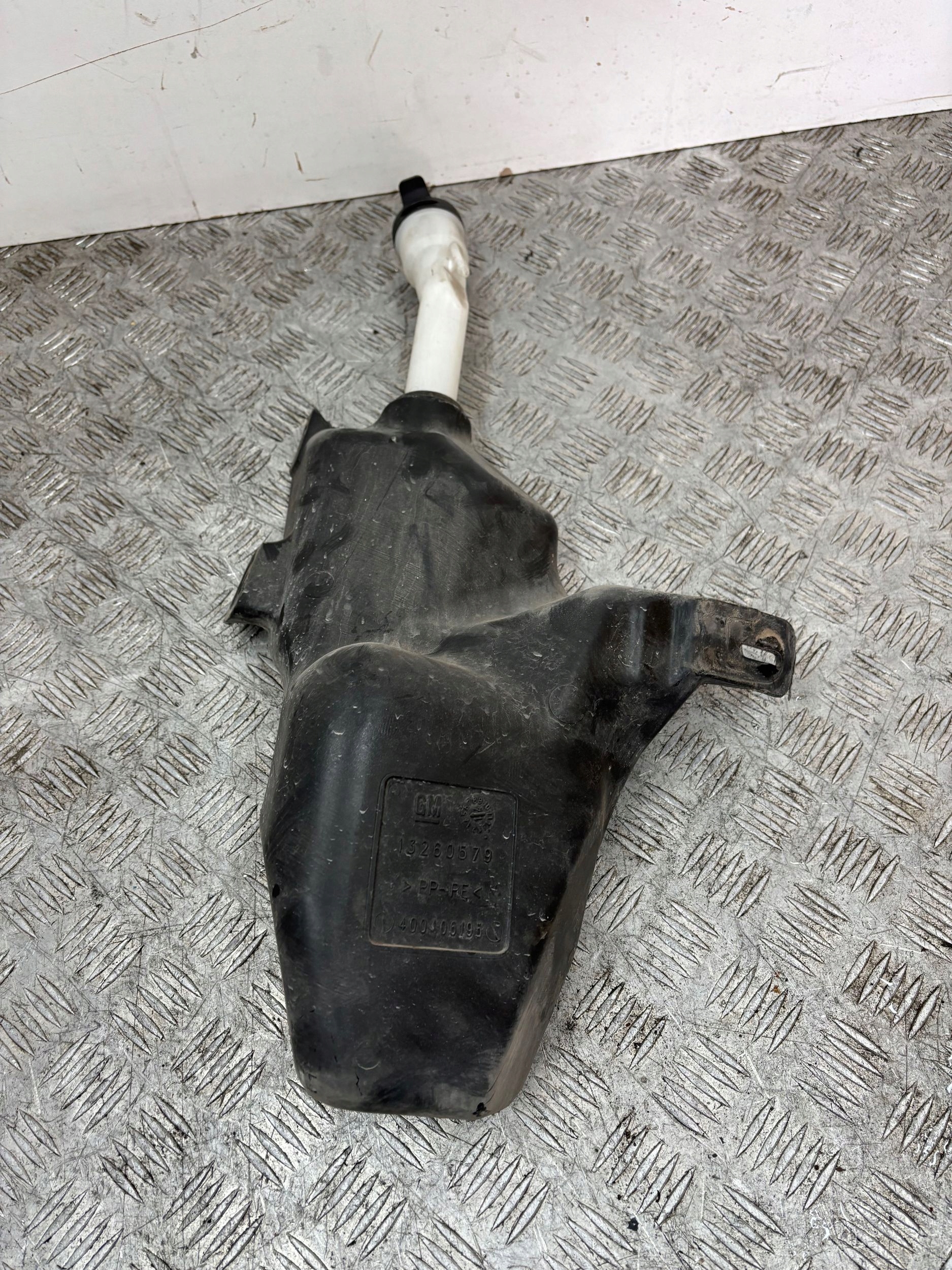 washer fluid tank OPEL ASTRA J IV 13260579