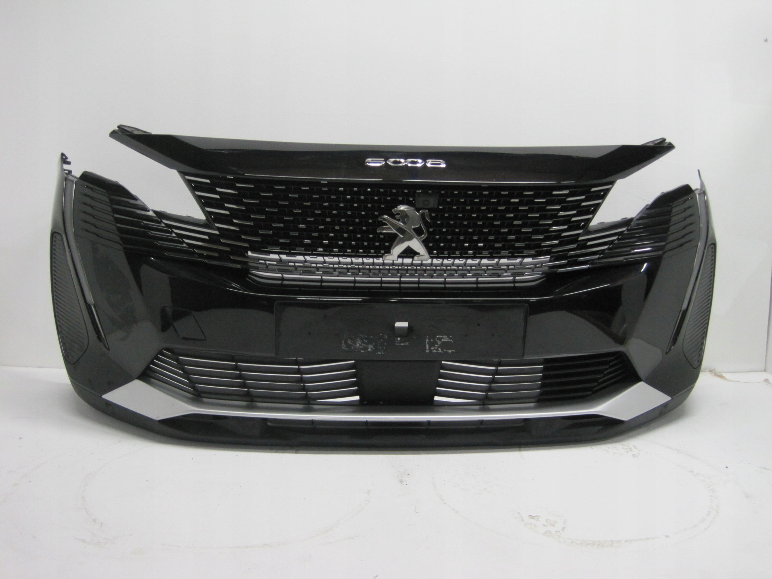 bumper front PEUGEOT 5008 II 6 PDC KAMERA front