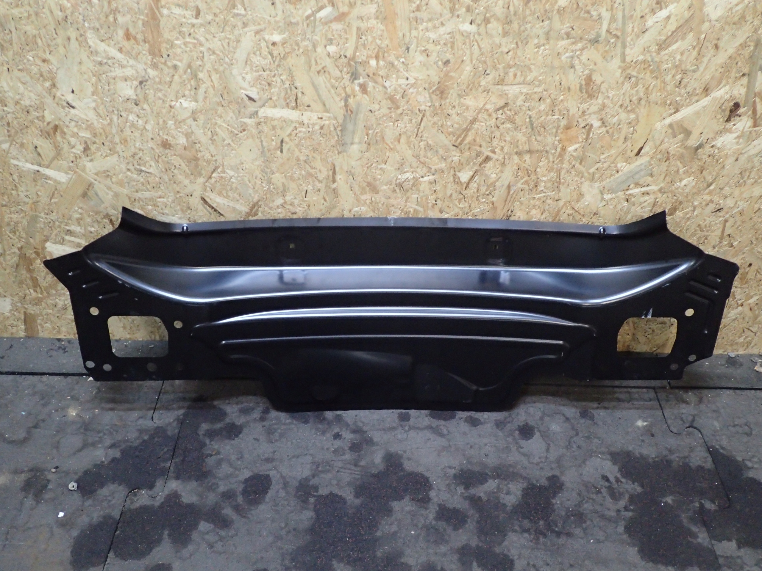 PAS TYL AUDI A5 8W6 Car type Passenger cars