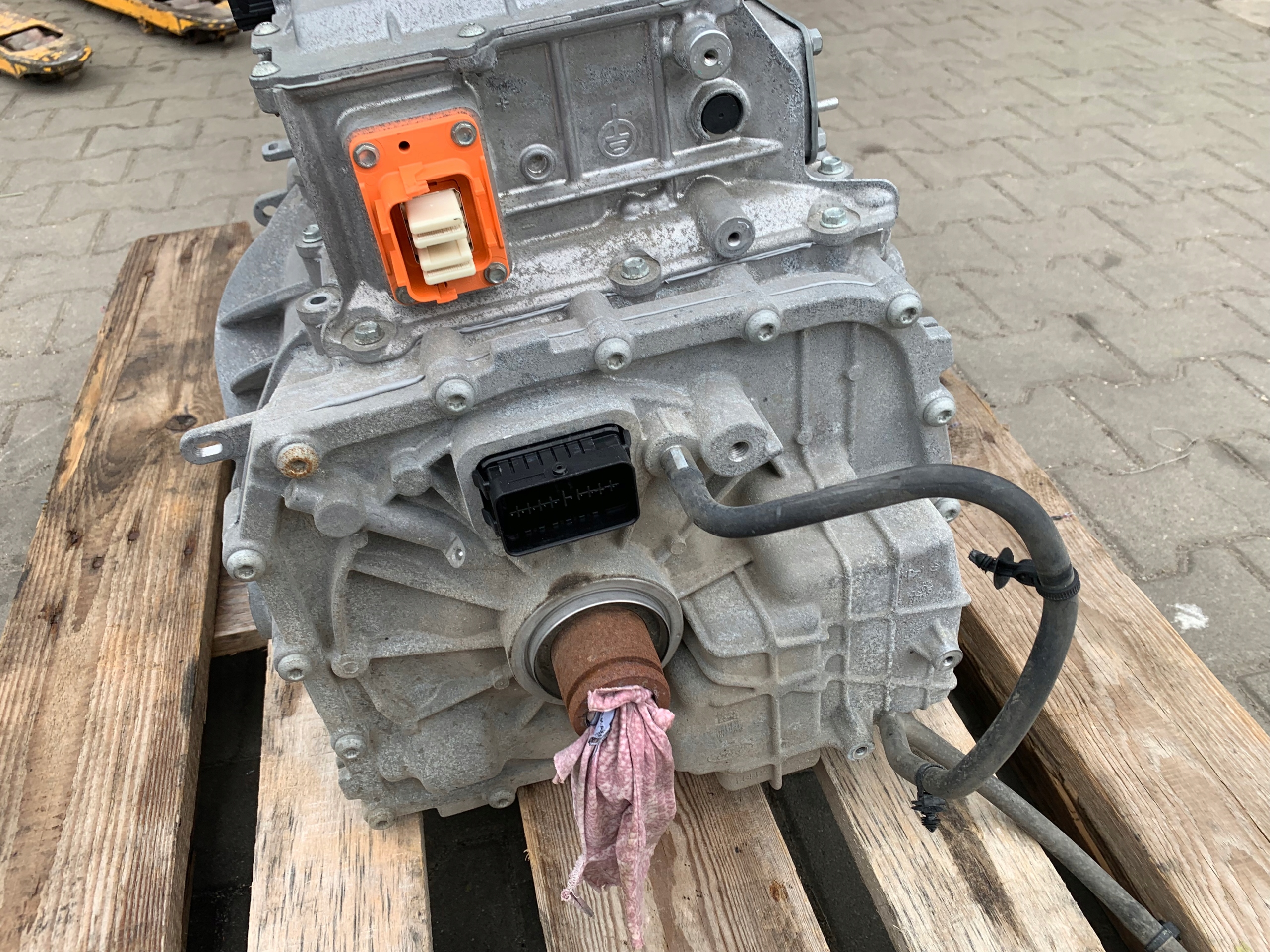 FORD MUSTANG 75.7 Двигатель электрический задний