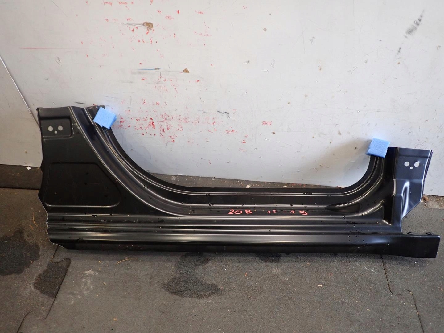 threshold right side PEUGEOT 208 2013-2019