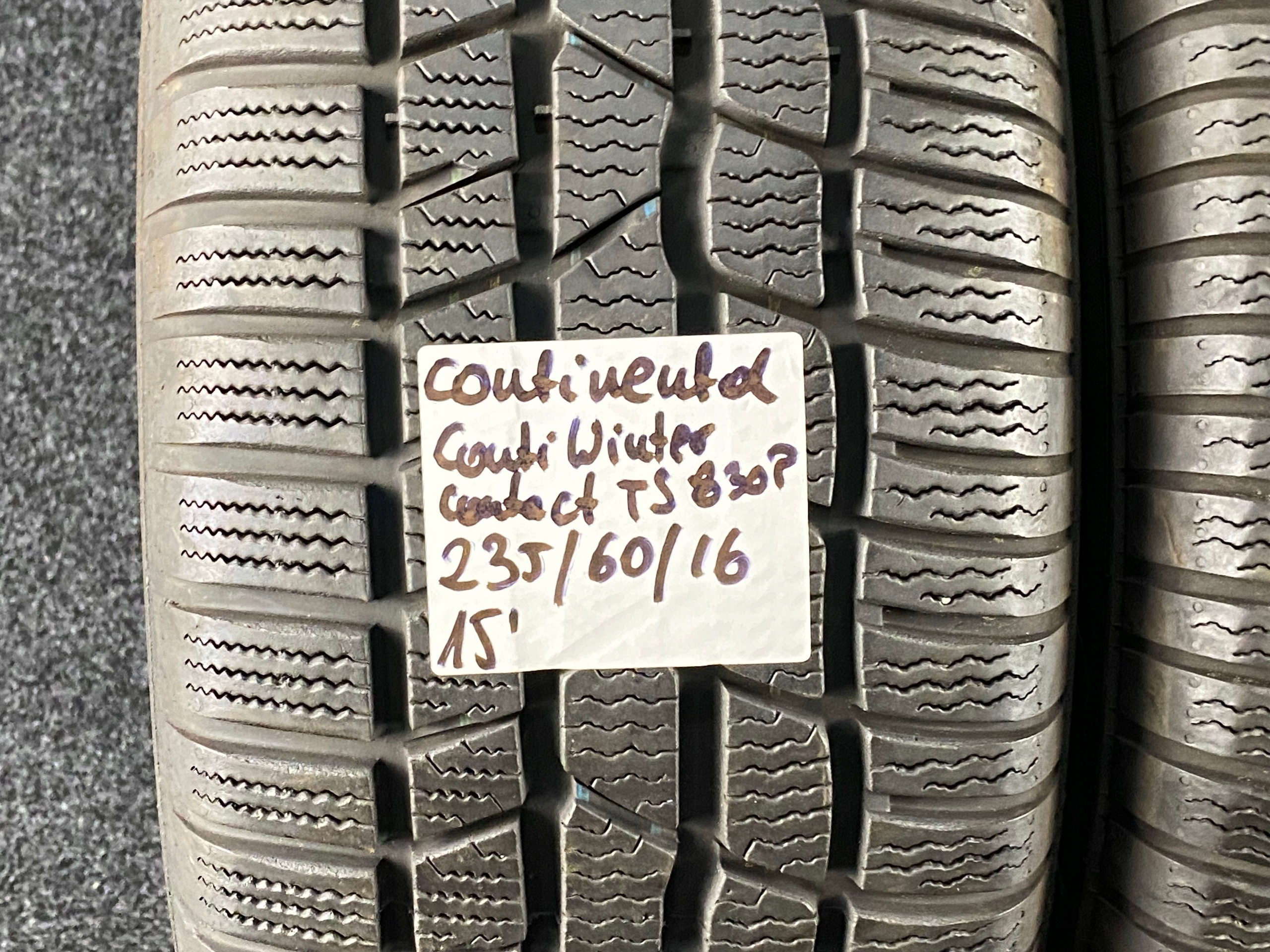 4x CONTINENTAL CONTIWINTERCONTACT TS830P 235/60R16 Liczba opon w ofercie Komplet 4 szt.
