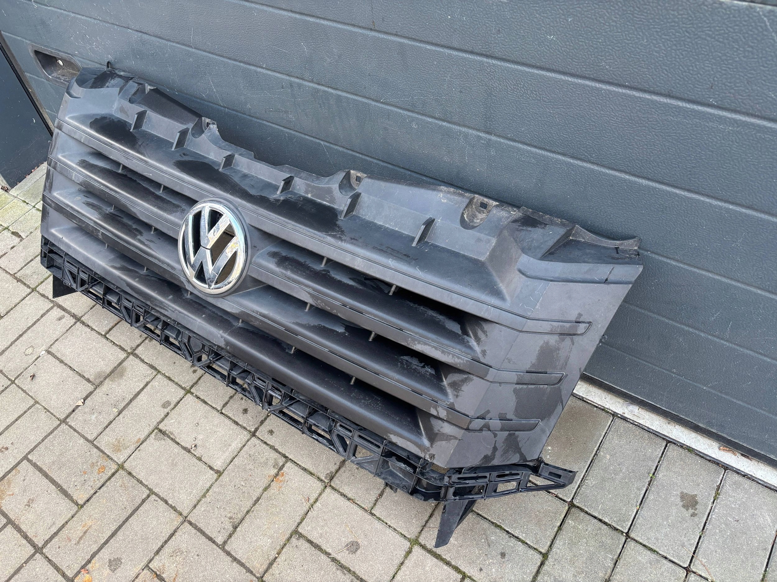 Volkswagen Crafter 06- grille radiator grill front