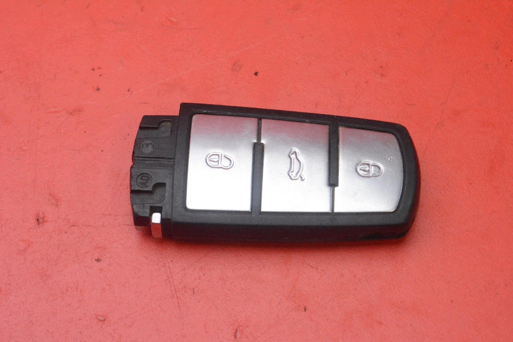 ignition key START/STOP 3C0905853T VW PASSAT B7 2.0 TDI 140 KM 10-15