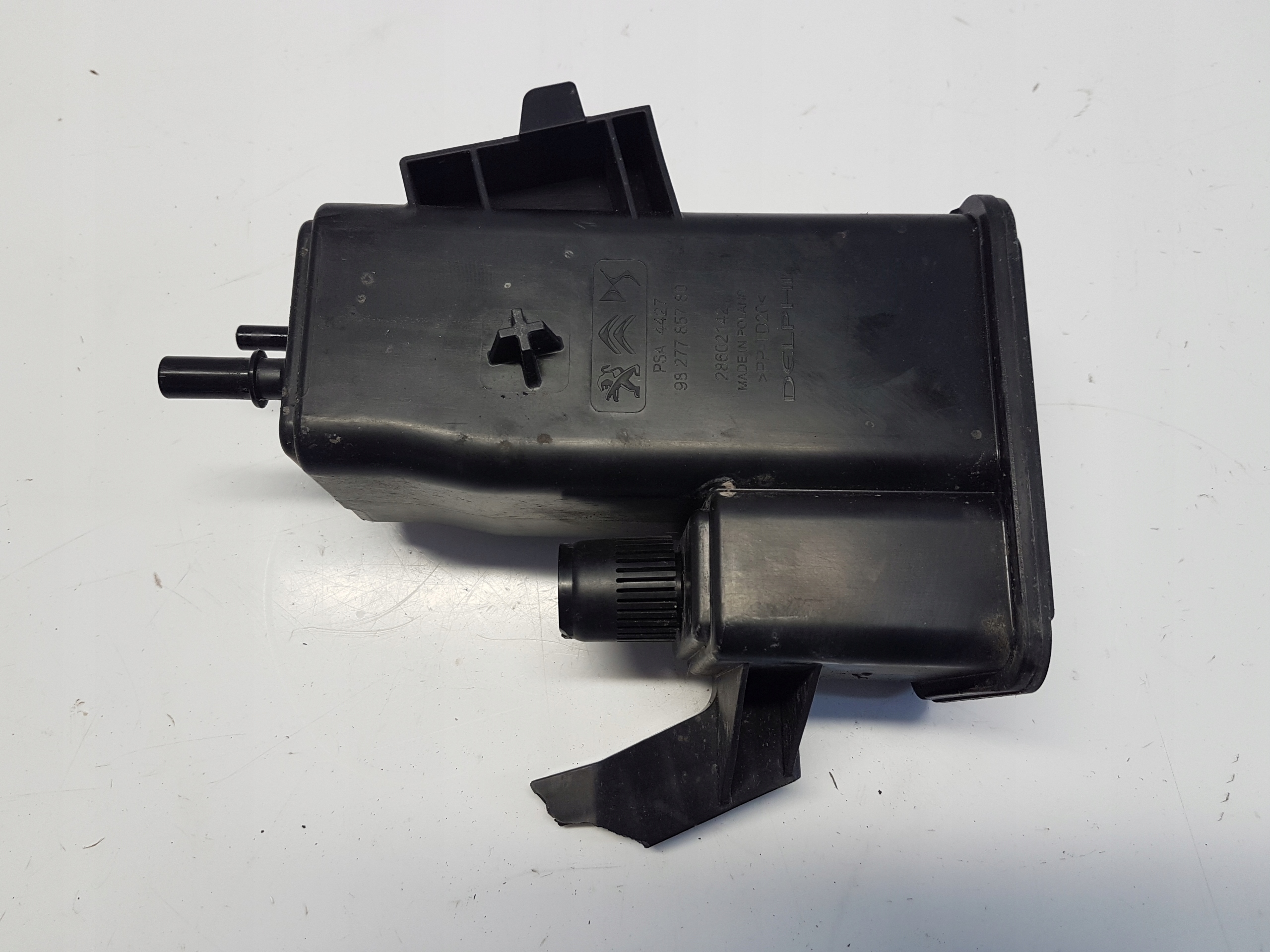 9827785780 - CITROEN C5 AIRCROSS 1.2 THP угольный фильтр