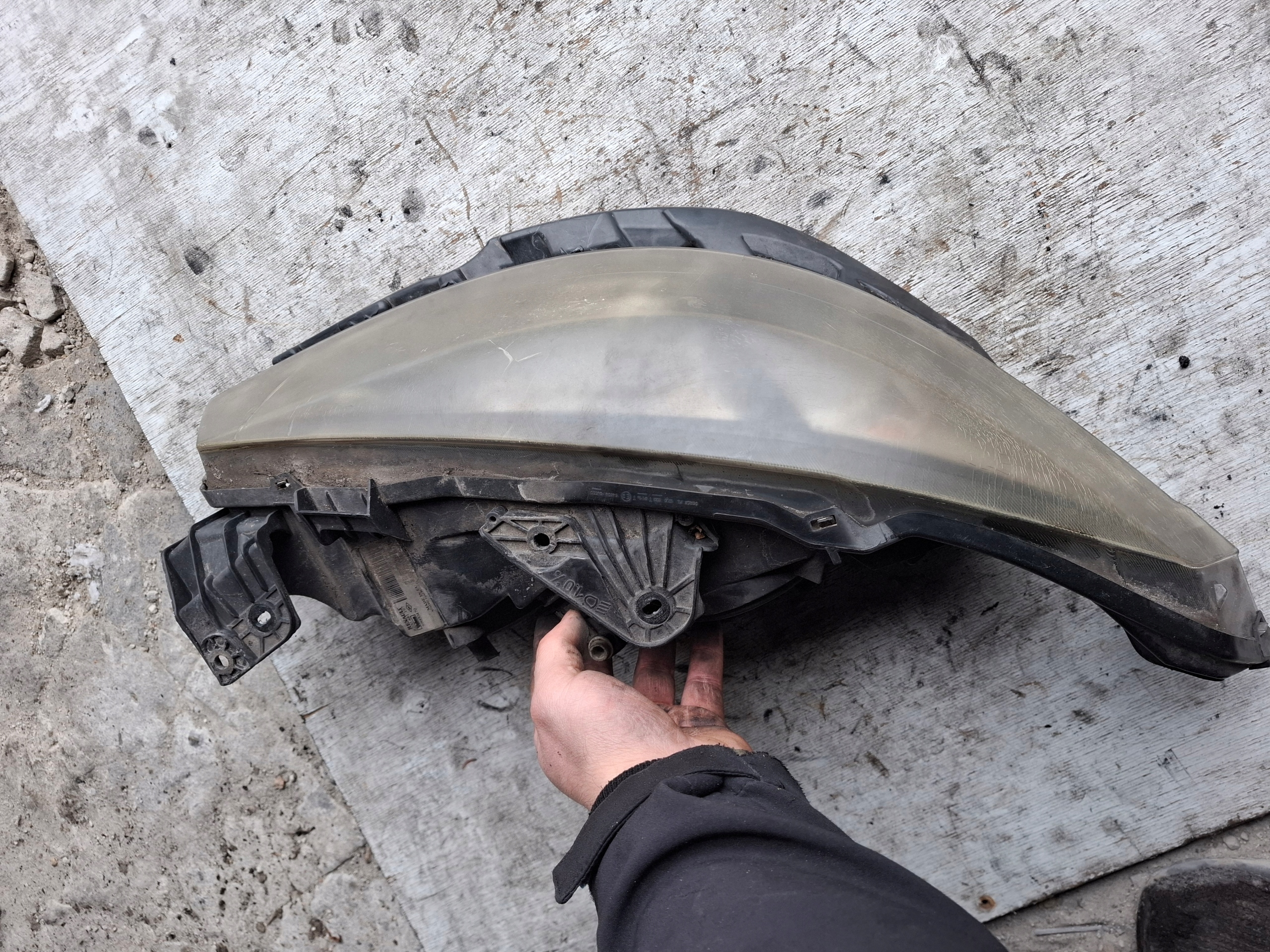 REFLEKTOR right light front EU 8200481197 RENAULT LAGUNA 2 II 04-07 R.