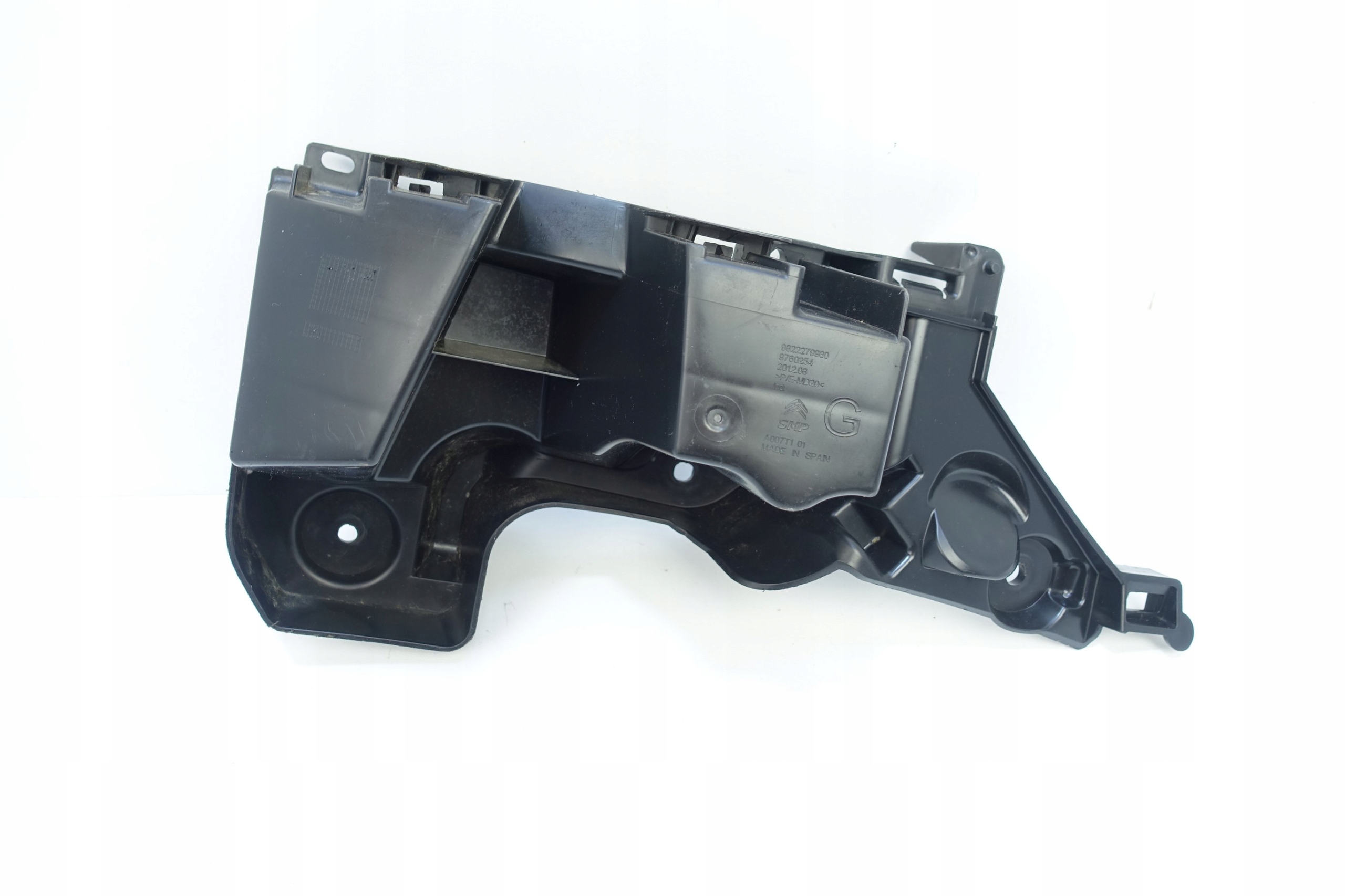 SLIZG ZDERZAKA LEWY TYL CITROEN C4 CACTUS LIFT Installation side Front