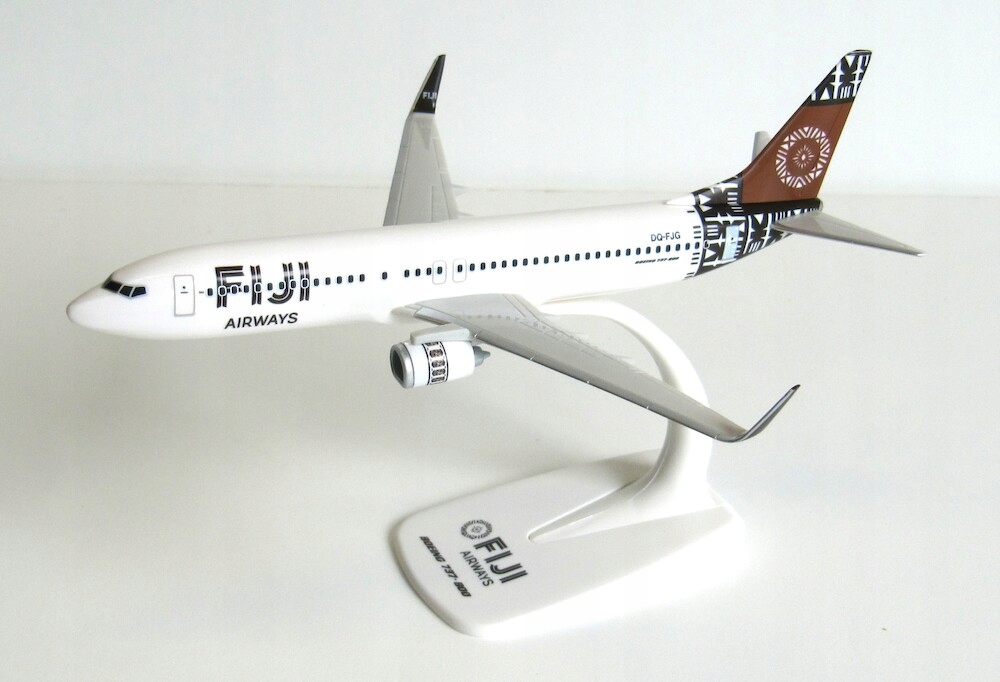Model letadla Boeing 737-800 Fiji 1:200