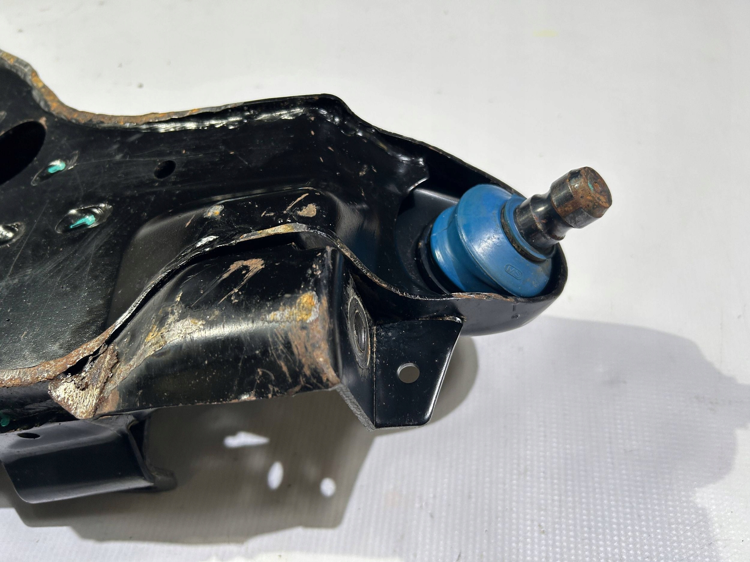 arm lower front front right Nissan Titan 2016r