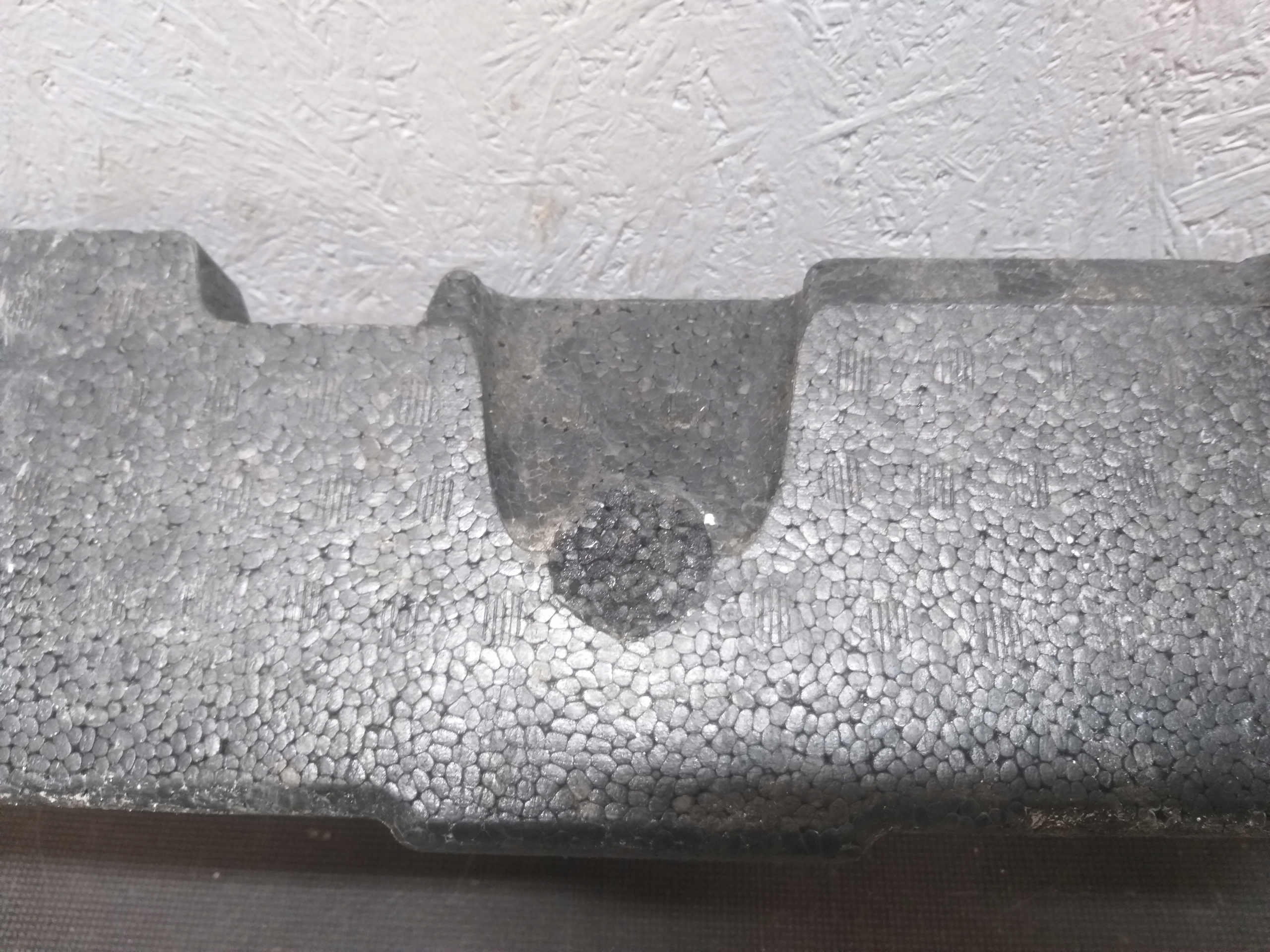 SIDER ABSORBER FRONT OF A BUMPER DACIA DOKKER 620900954R