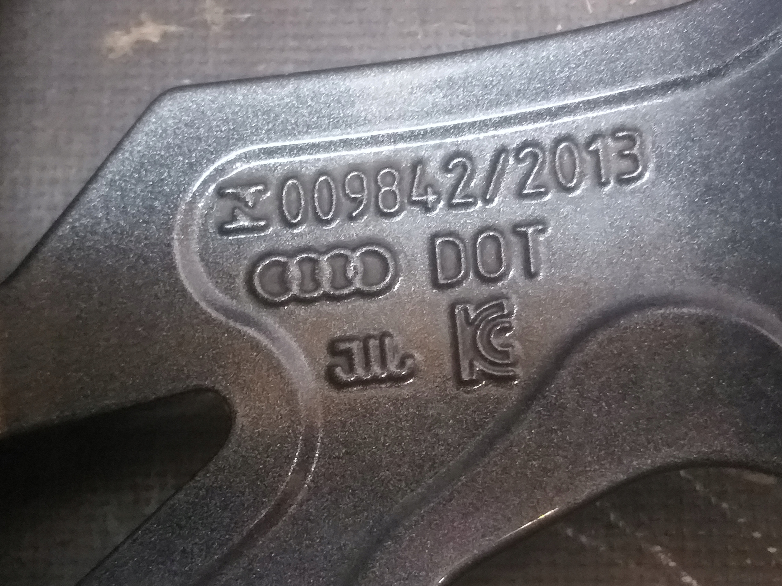 disk hliníkový AUDI A3 8J 18" ET46 5X112 8Y0601025H