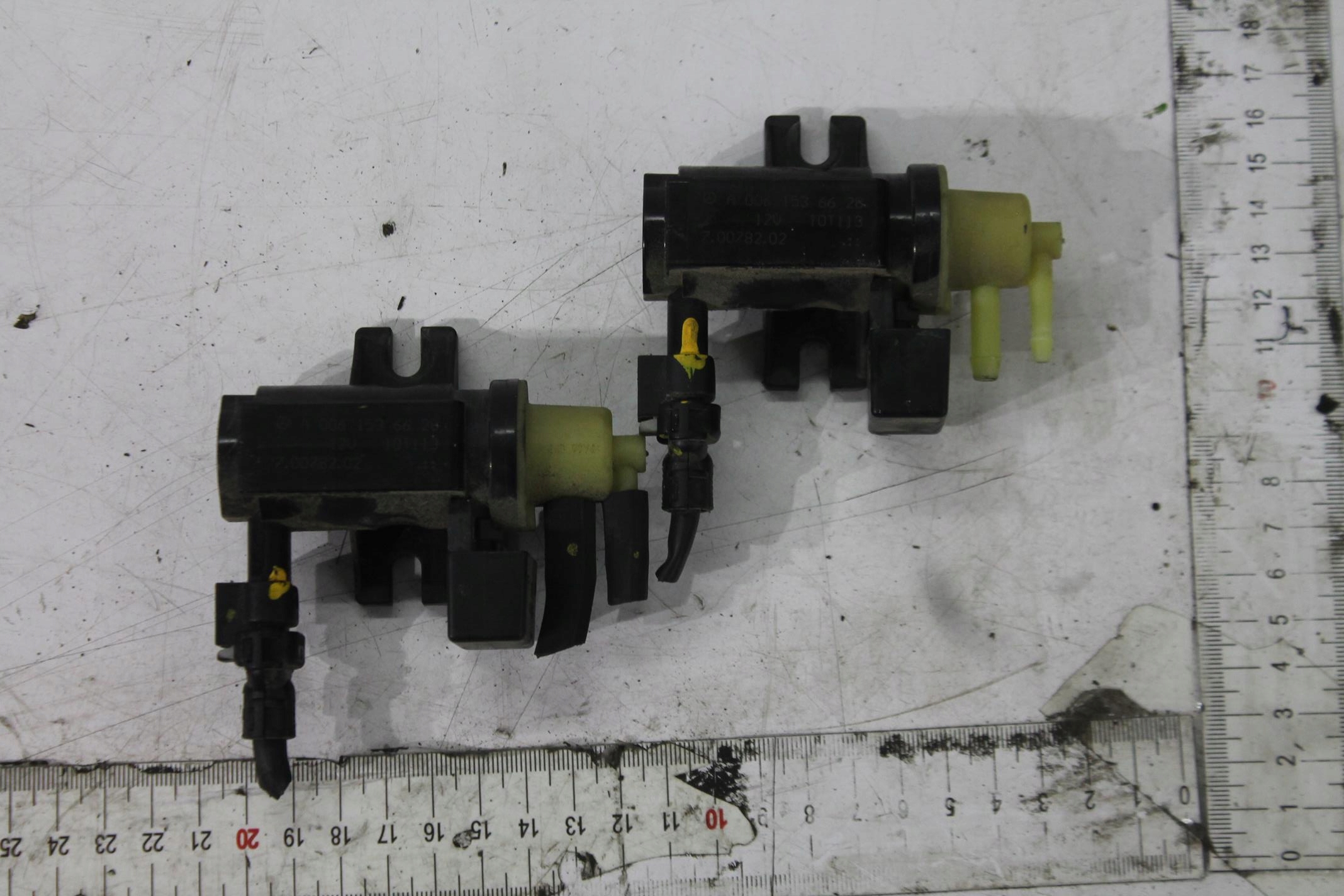 valve vacual MERCEDES A0061536628 W245 05-11