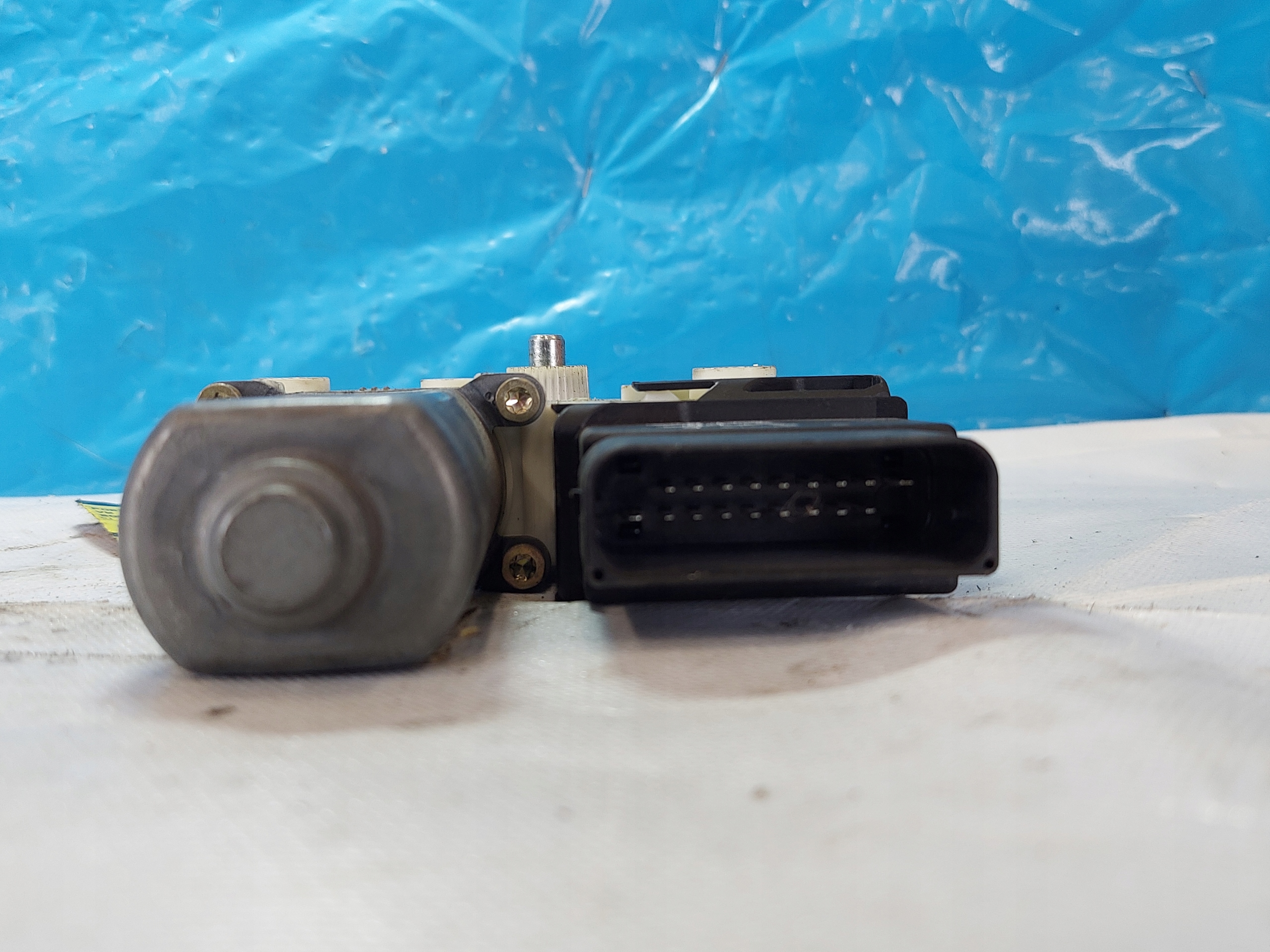 engine lifting windows VW BORA 9776101438203 right rear part