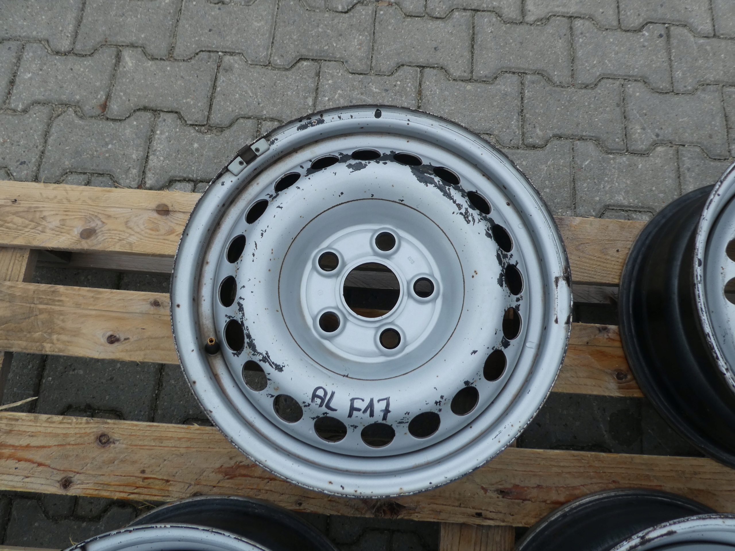 VW T5 CERCHI Ferro 7H0601027D 6.5JX16 ET51