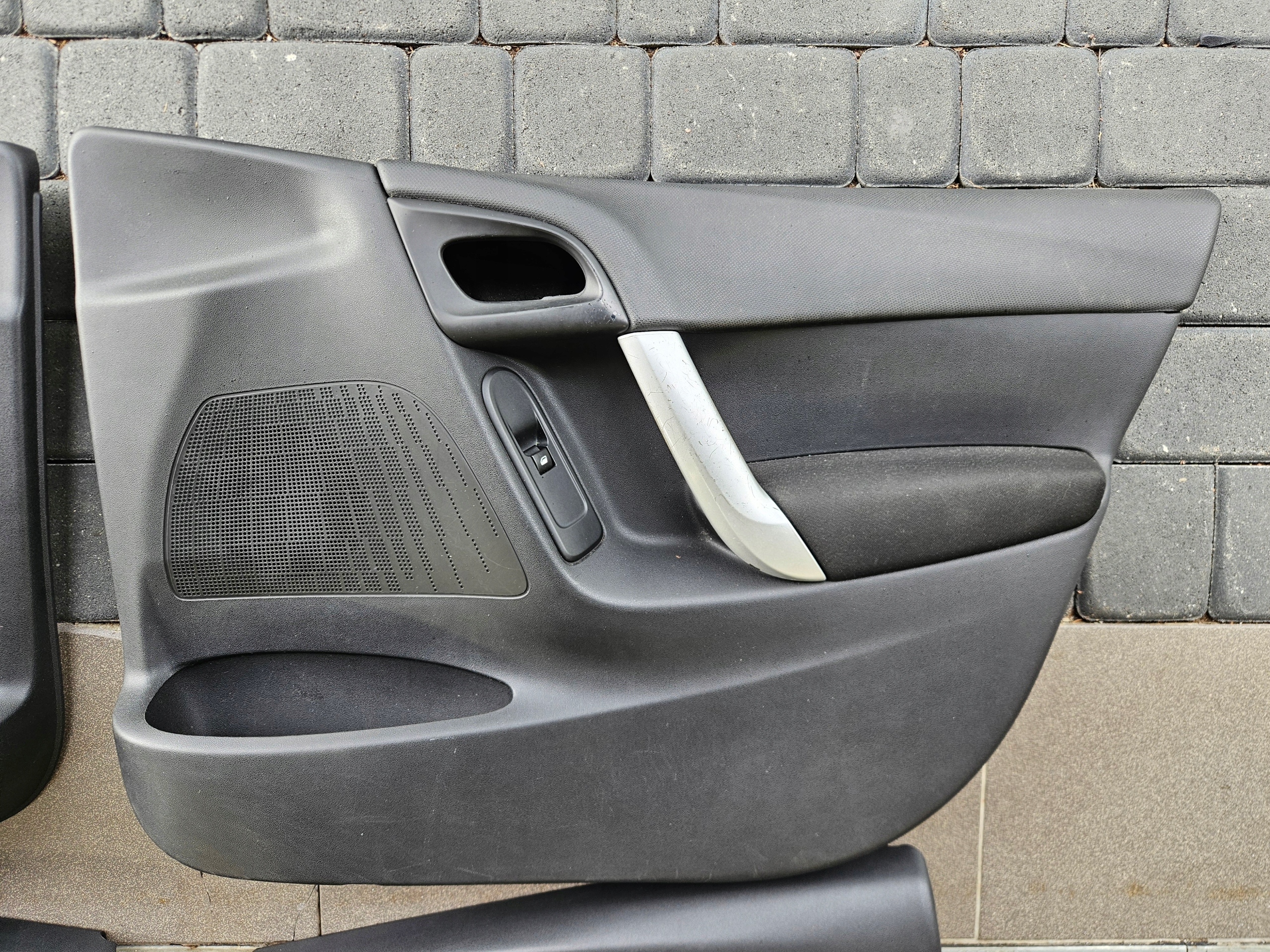 upholstery side for door CITROEN C3 II 2010