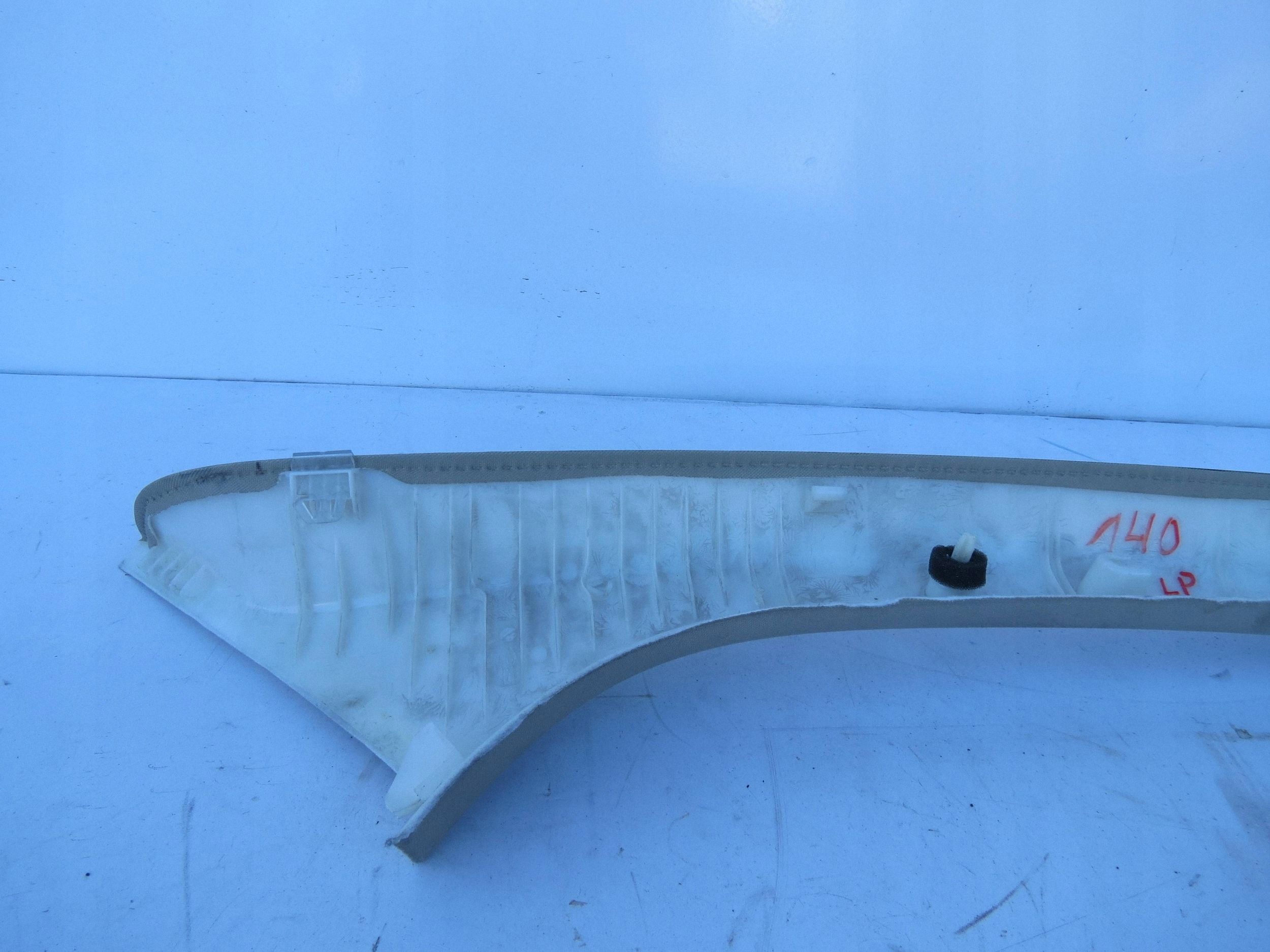 cover SLUPKA A left front VOLVO XC60 and 30721138
