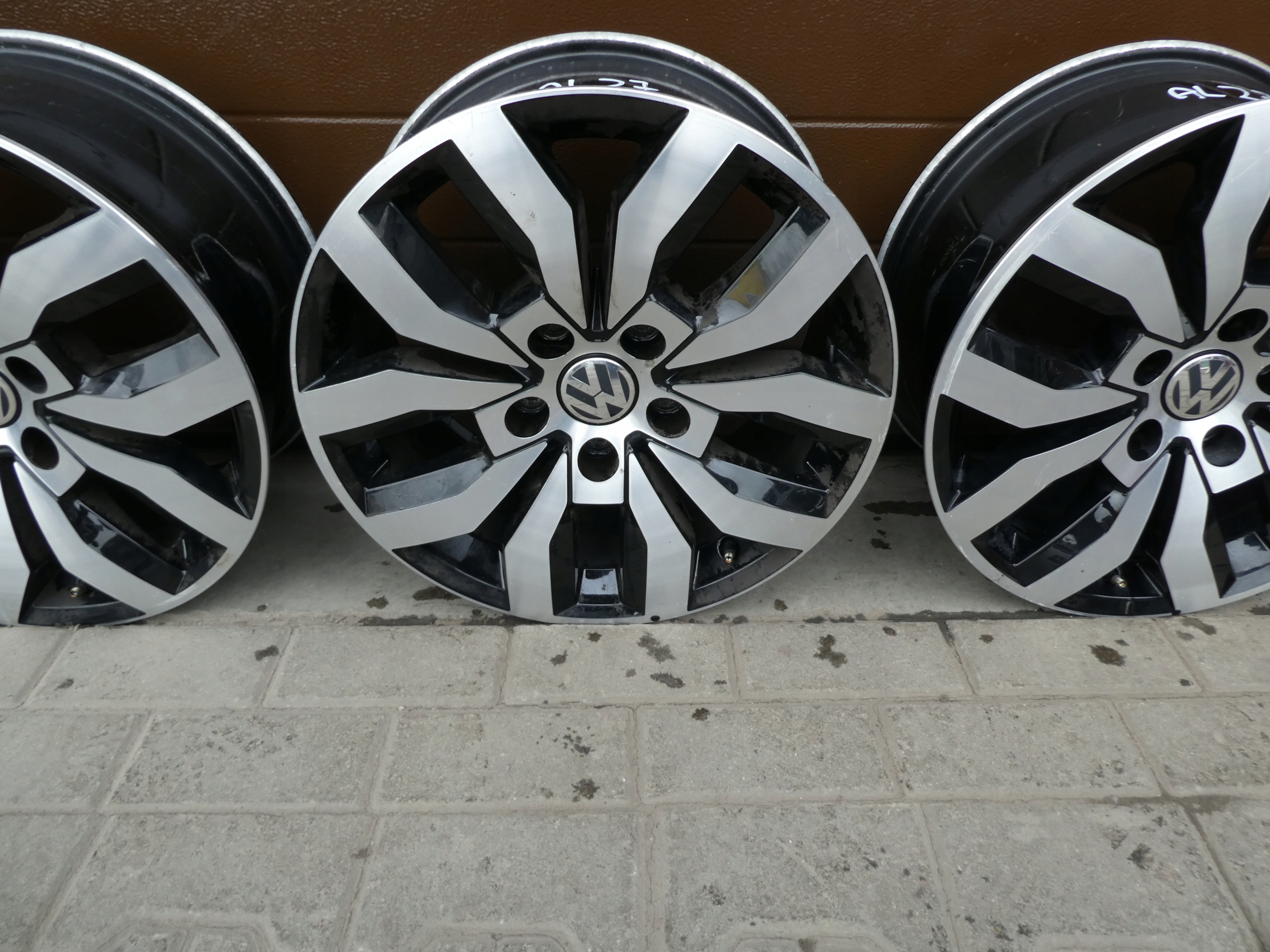 discs VW CARAVELLE T5 T6 AMAROK 17 2H0601025T