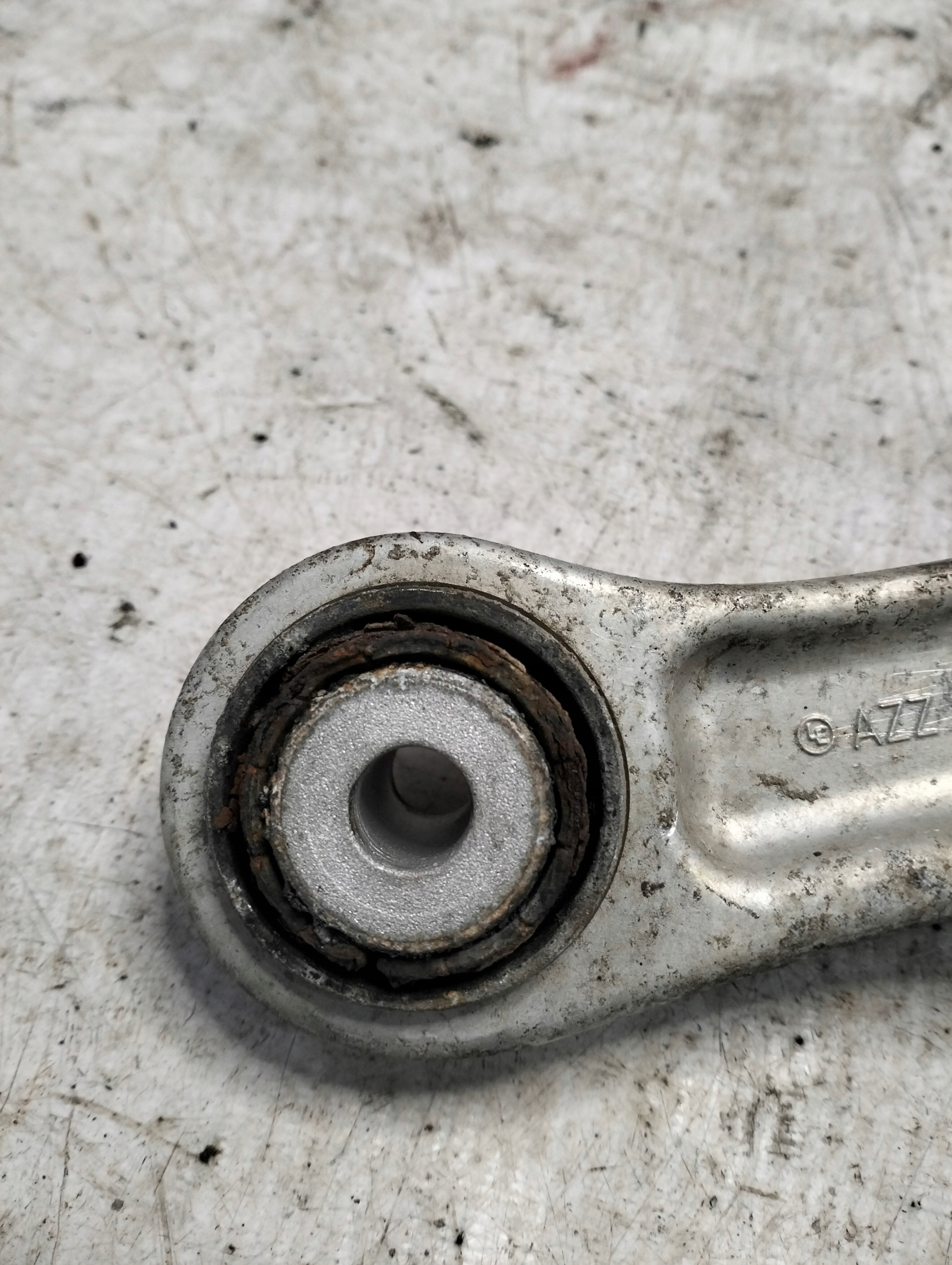 Querlenker links heck PORSCHE CAYENNE und 2005r 7L0505375A