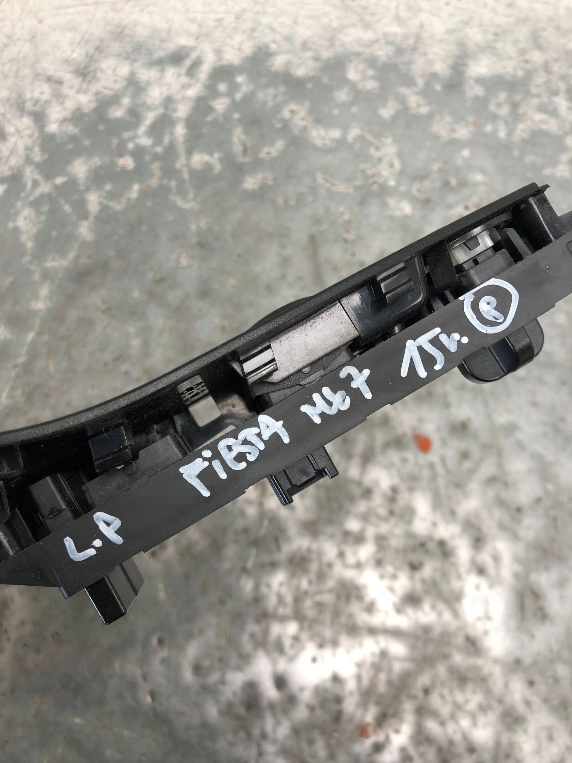 window control switch left front FORD FIESTA MK7 F1ET-14A132-EB