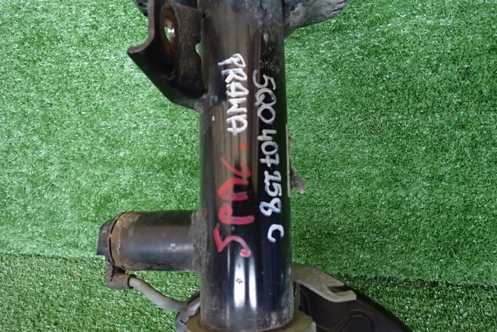 VW AUDI SEAT SKODA swing right 5Q0407258C