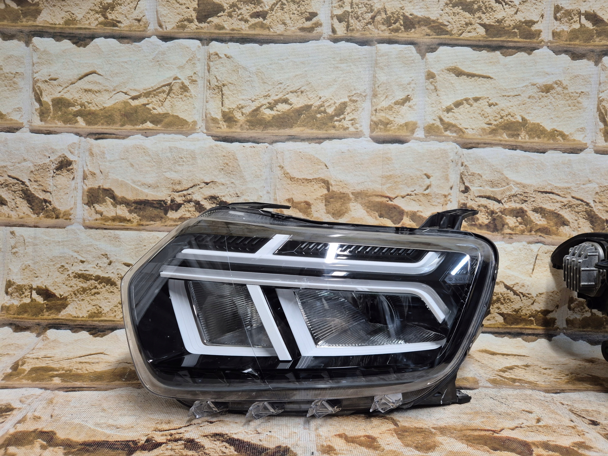 dacia duster 22 full led biały lampa kompletna EUROPA idealna