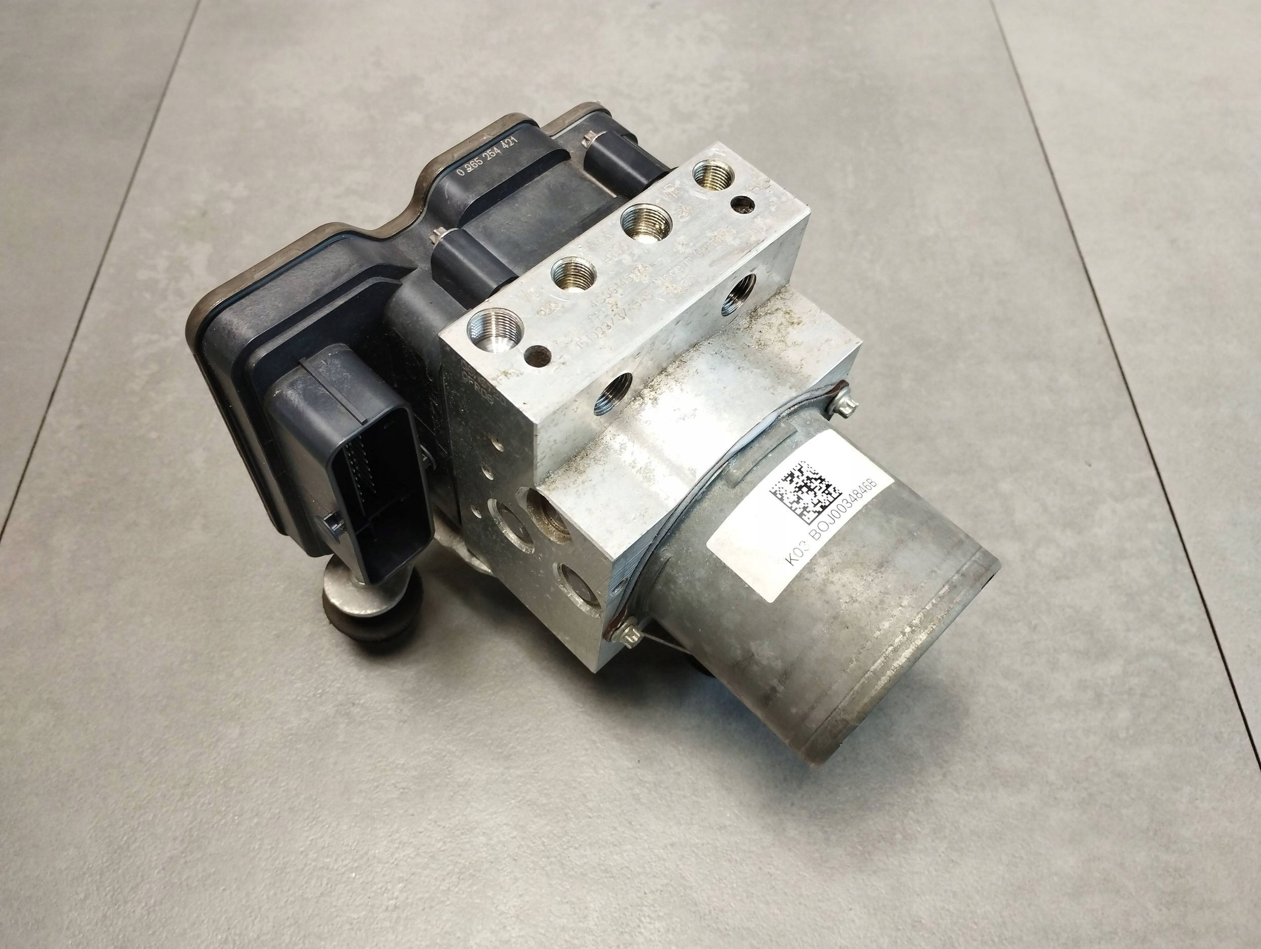 Audi A7 4G 2016 3.0 TDI pump control unit ABS 4G0907379S